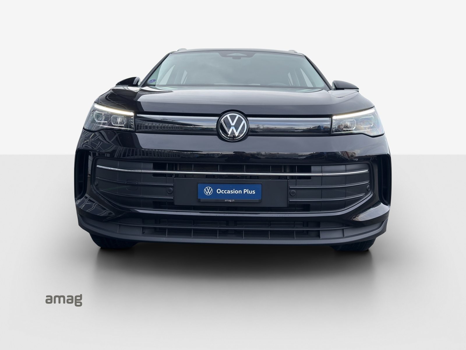 VW Tiguan UNITED, Petrol, Second hand / Used, Automatic - 7