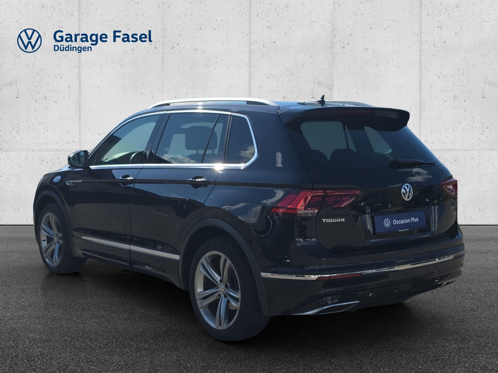 VW Tiguan Highline, Essence, Occasion / Utilisé, Automatique - 3