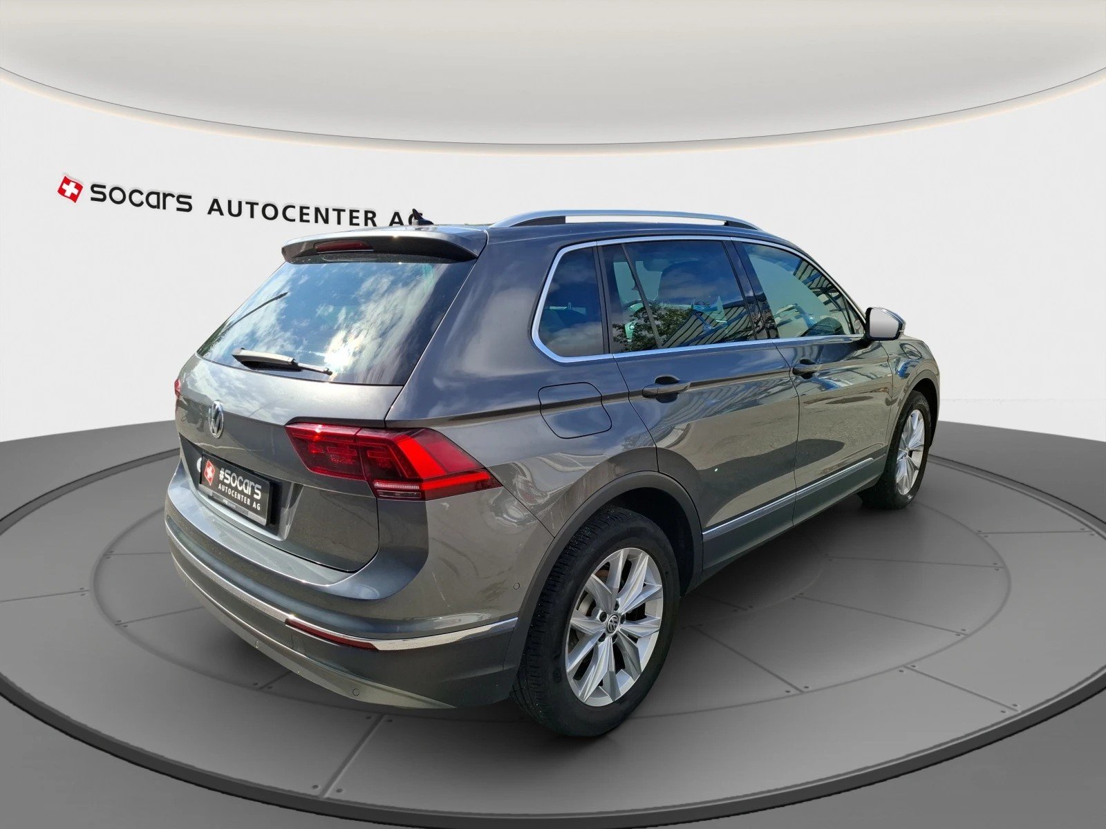 VW Tiguan 2.0TSI Highline 4Motion DSG // ACC Tempomat - Rüc, Essence, Occasion / Utilisé, Automatique - 3
