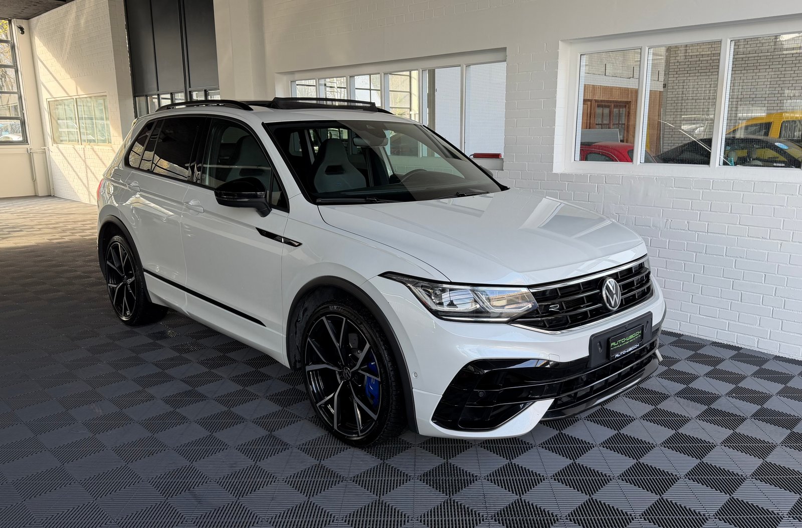 VW Tiguan 2.0TSI R 320 PS 4X4 4Motion DSG