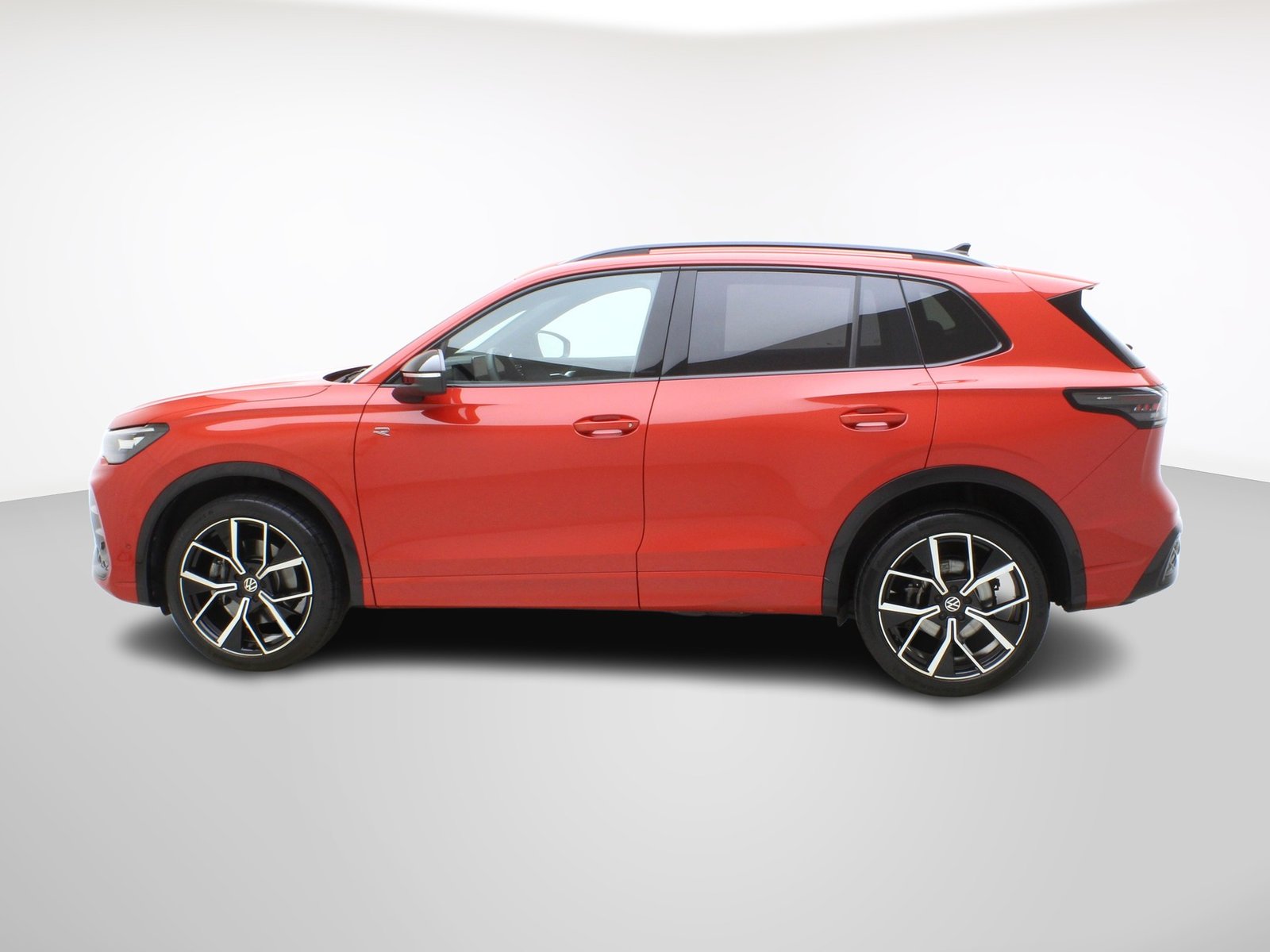 VW Tiguan 2.0 TSI DSG R-Line Black Style 4Motion, Benzin, Occasion / Gebraucht, Automatik - 3