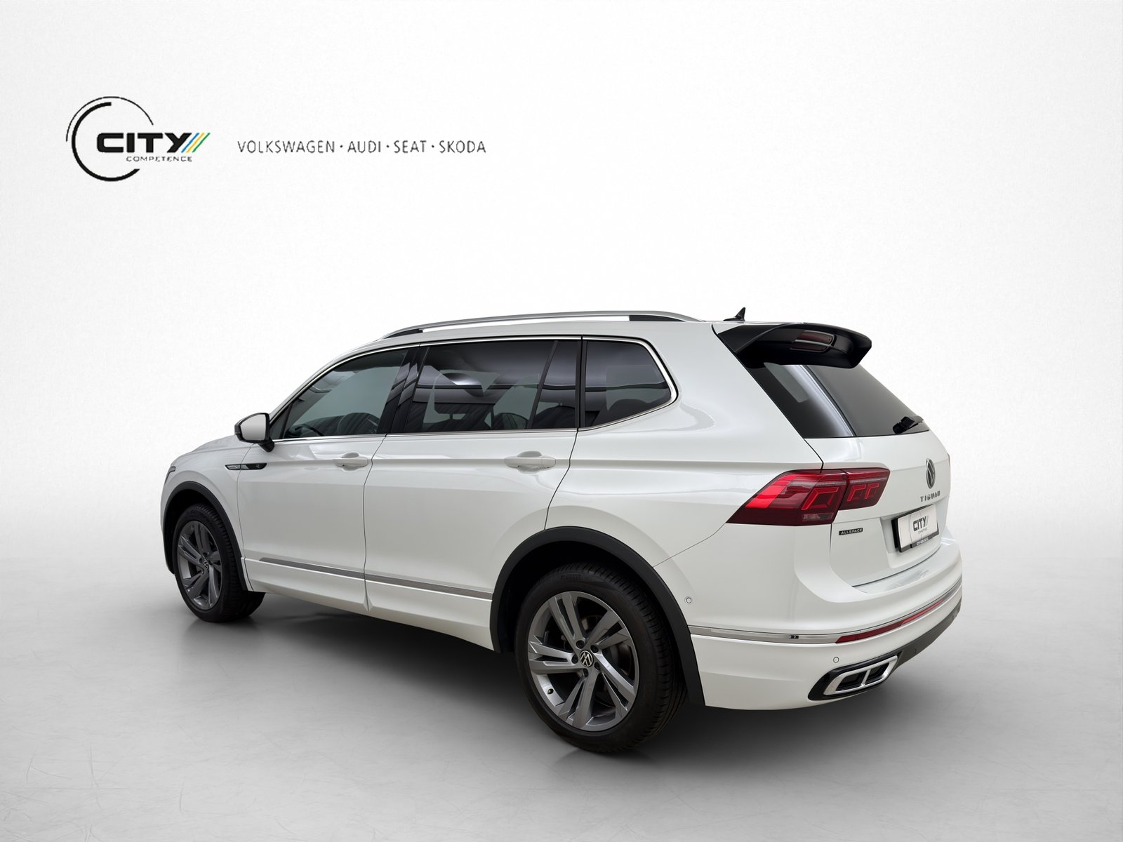 VW Tiguan Allspace 2.0 TSI R-Line DSG 4Motion, Benzin, Occasion / Gebraucht, Automatik - 2