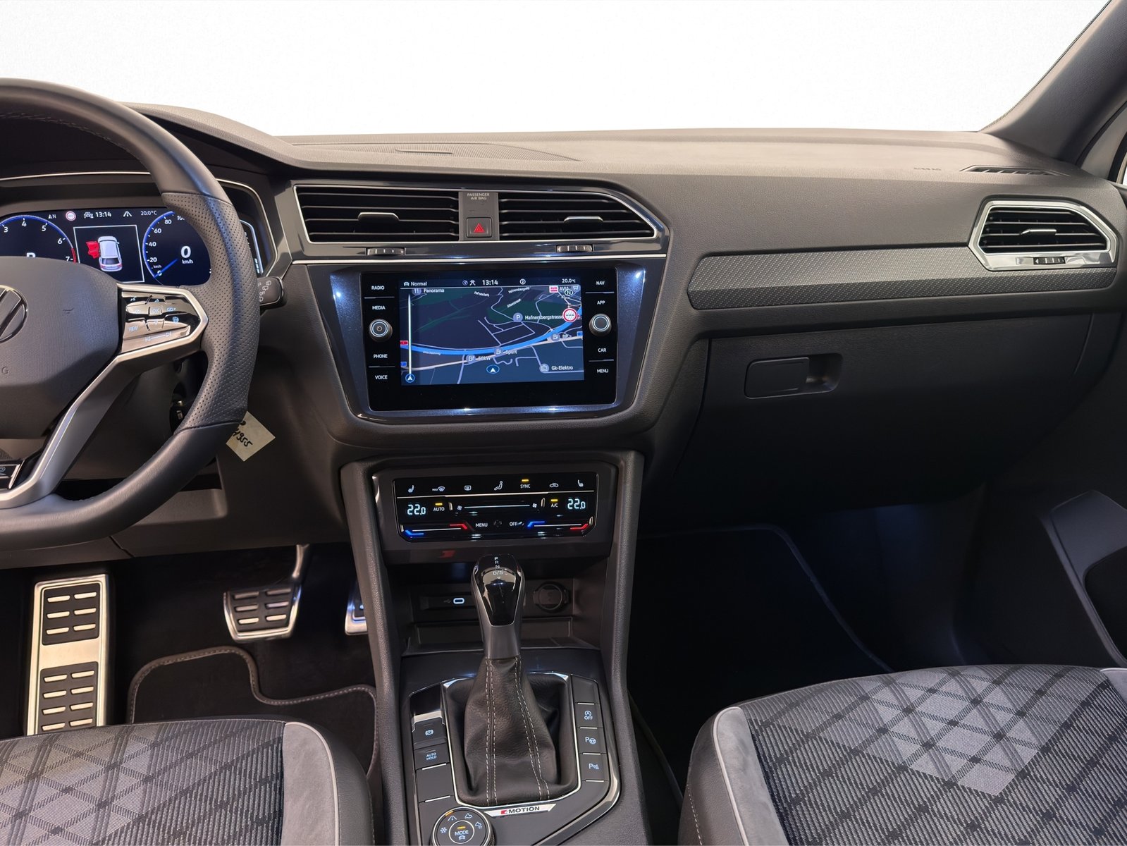 VW Tiguan Allspace 2.0 TSI R-Line DSG 4Motion, Benzin, Occasion / Gebraucht, Automatik - 7