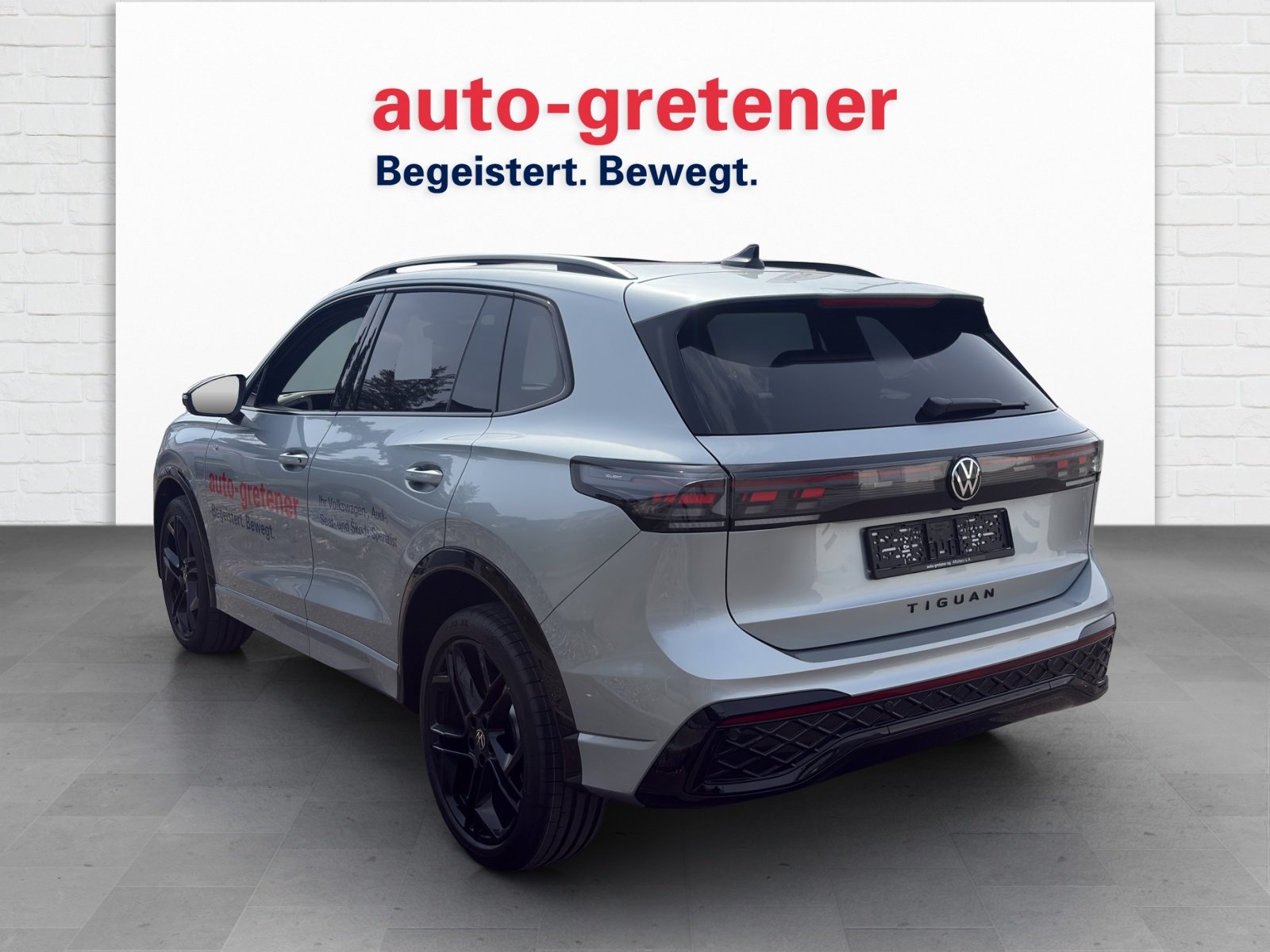 VW Tiguan 2.0 TSI R-Line DSG 4motion, Benzin, Occasion / Gebraucht, Automatik - 2