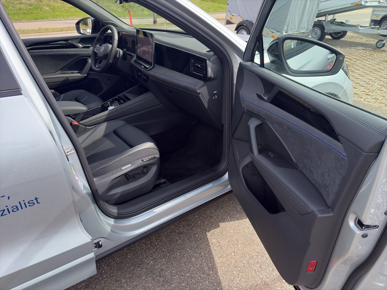VW Tiguan 2.0 TSI R-Line DSG 4motion, Benzin, Occasion / Gebraucht, Automatik - 6