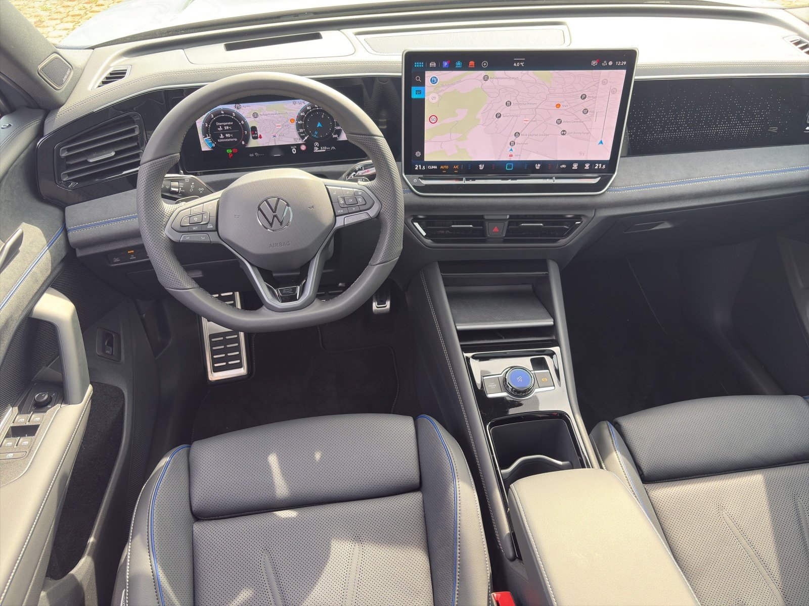 VW Tiguan 2.0 TSI R-Line DSG 4motion, Benzin, Occasion / Gebraucht, Automatik - 7