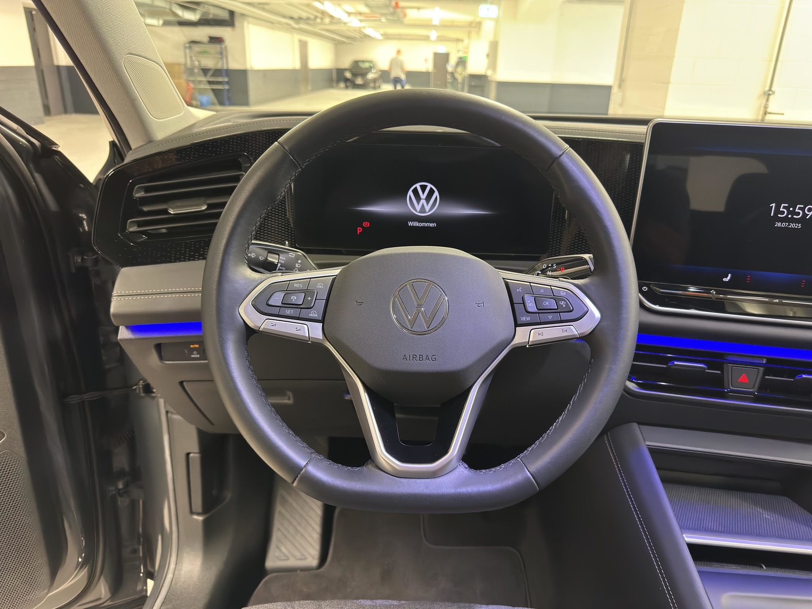 VW Tiguan 1.5 TSI Life DSG, Mild-Hybrid Benzin/Elektro, Occasion / Gebraucht, Automatik - 7