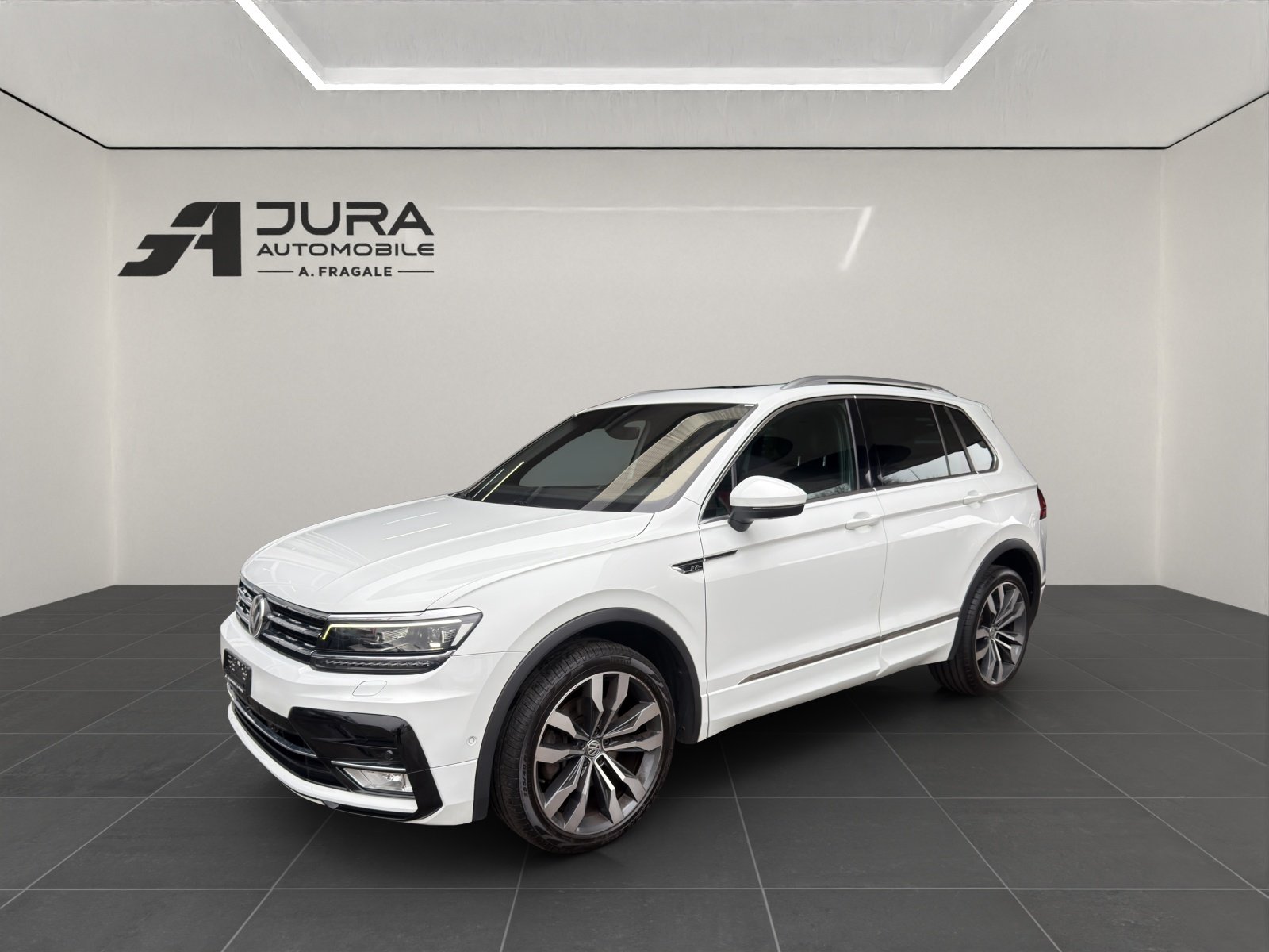 VW Tiguan 2.0 TDI DSG R-Line, Diesel, Occasion / Gebraucht, Automatik - 2