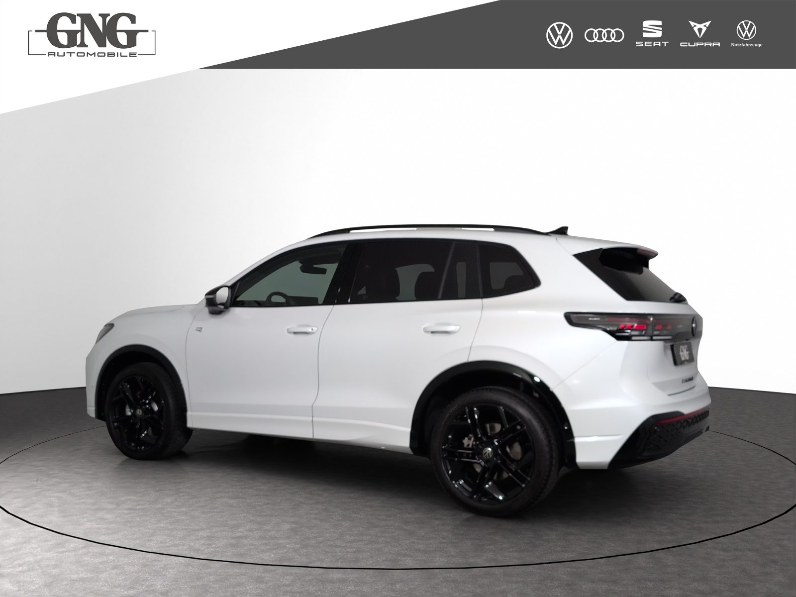 VW Tiguan R-Line UNITED, Benzina, Occasioni / Usate, Automatico - 2