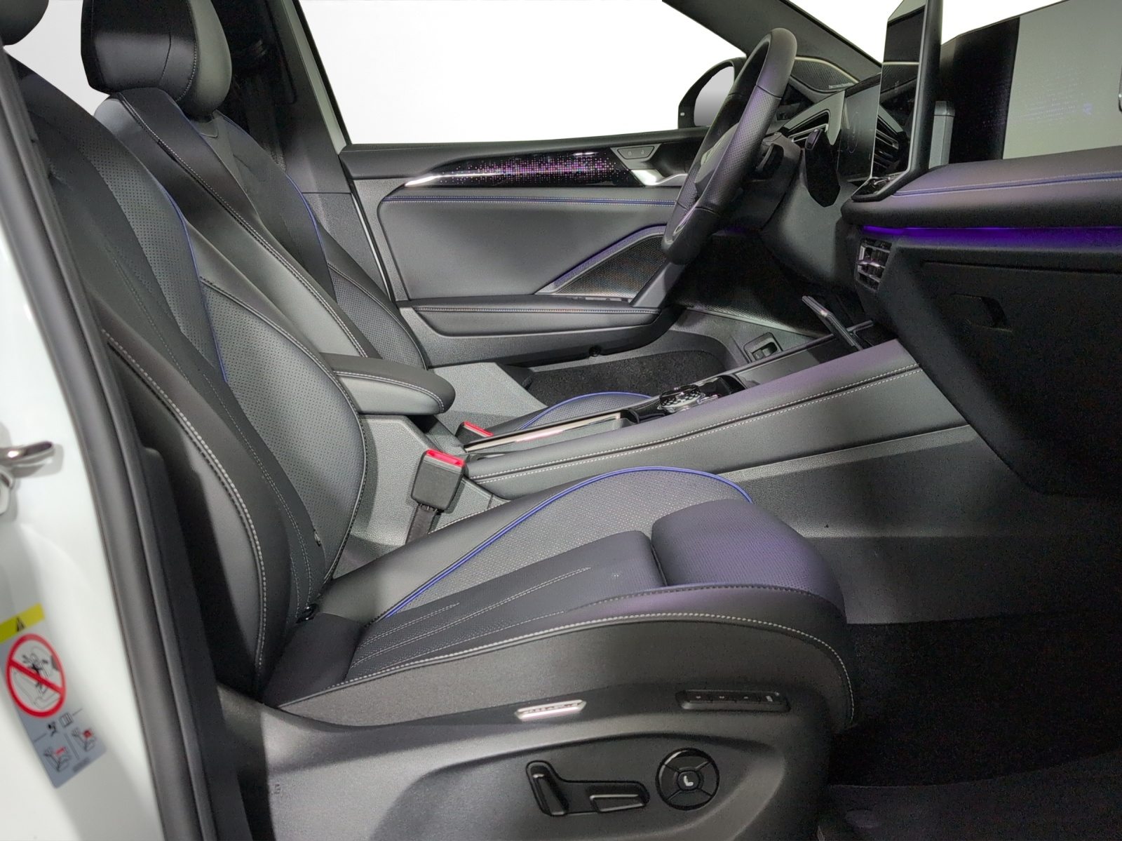 VW Tiguan R-Line UNITED, Benzina, Occasioni / Usate, Automatico - 7