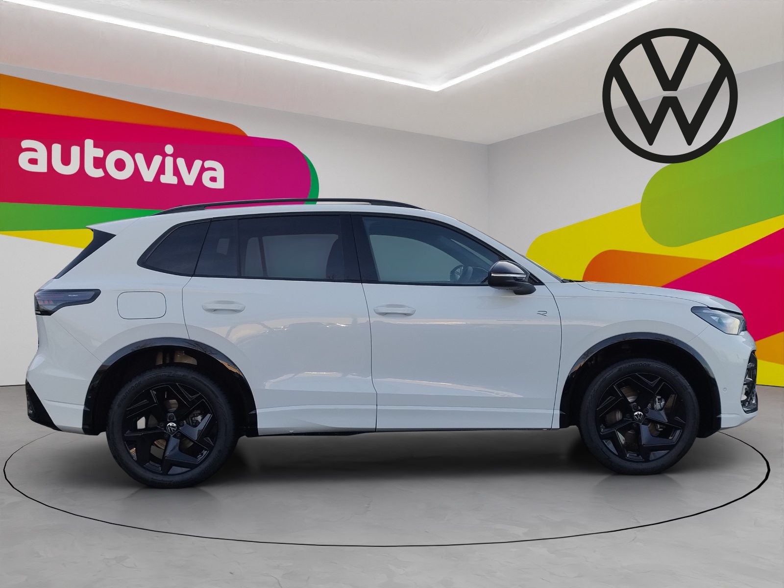VW Tiguan R-Line, Benzin, Occasion / Gebraucht, Automatik - 4