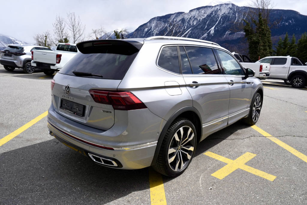 VW Tiguan Allspace 2.0 TSI R-Line DSG, Benzina, Occasioni / Usate, Automatico - 4