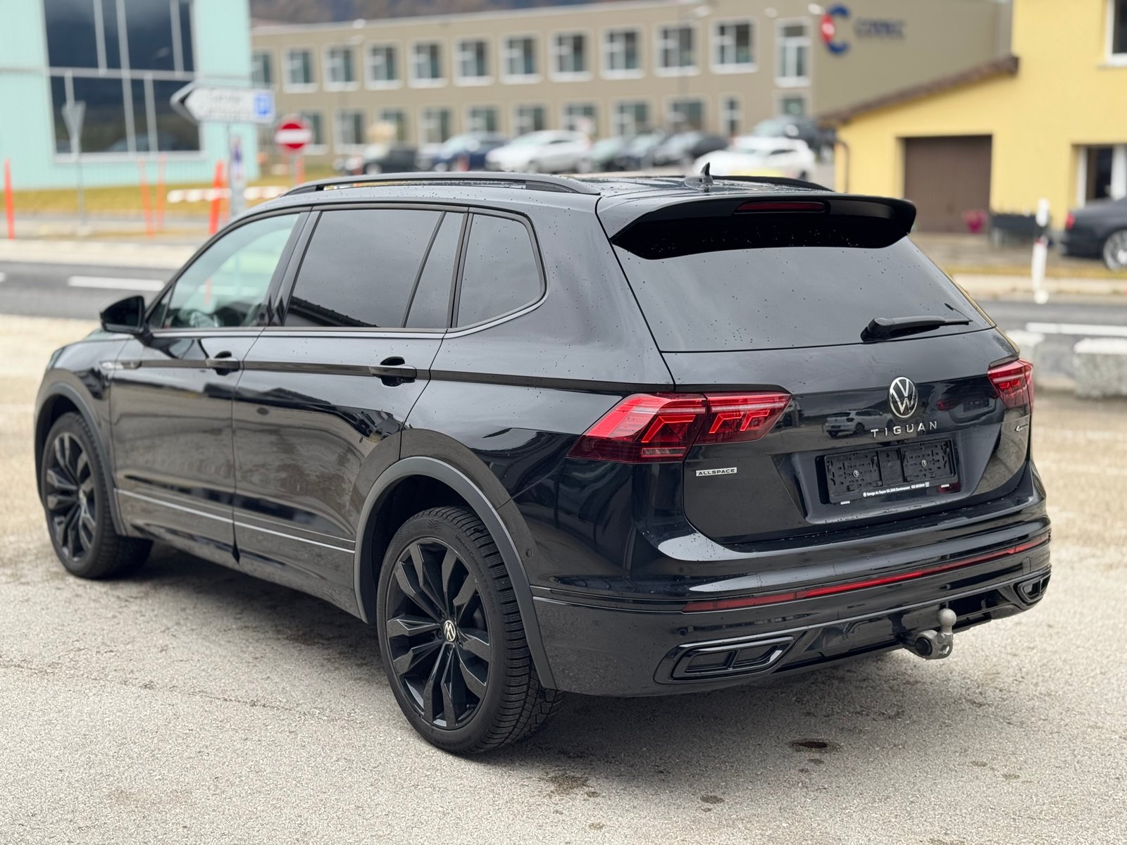 VW Tiguan Allspace 2.0TSI R-Line 4Motion DSG, Benzin, Occasion / Gebraucht, Automatik - 5