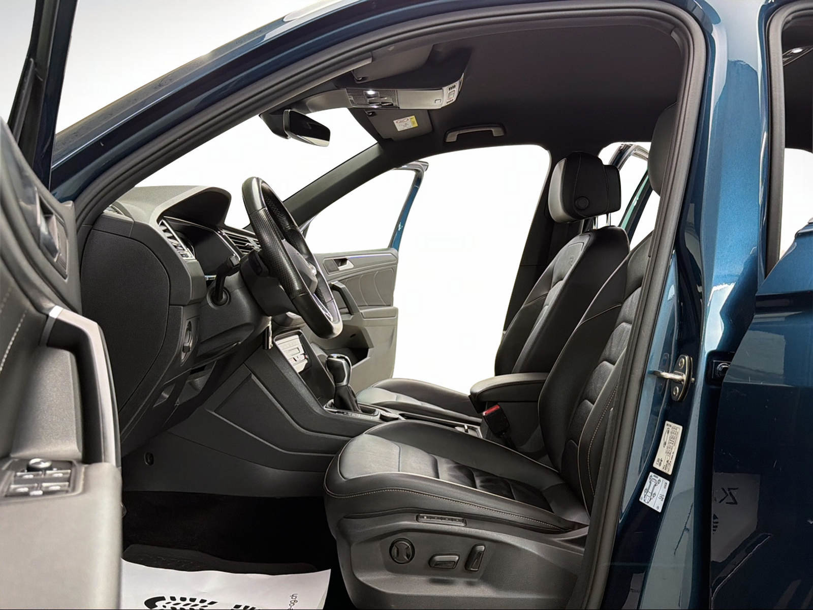VW Tiguan 2.0 TDI SCR R-Line 200PS NIGHTSHADE BLUE 4Motion D, Diesel, Occasion / Utilisé, Automatique - 6