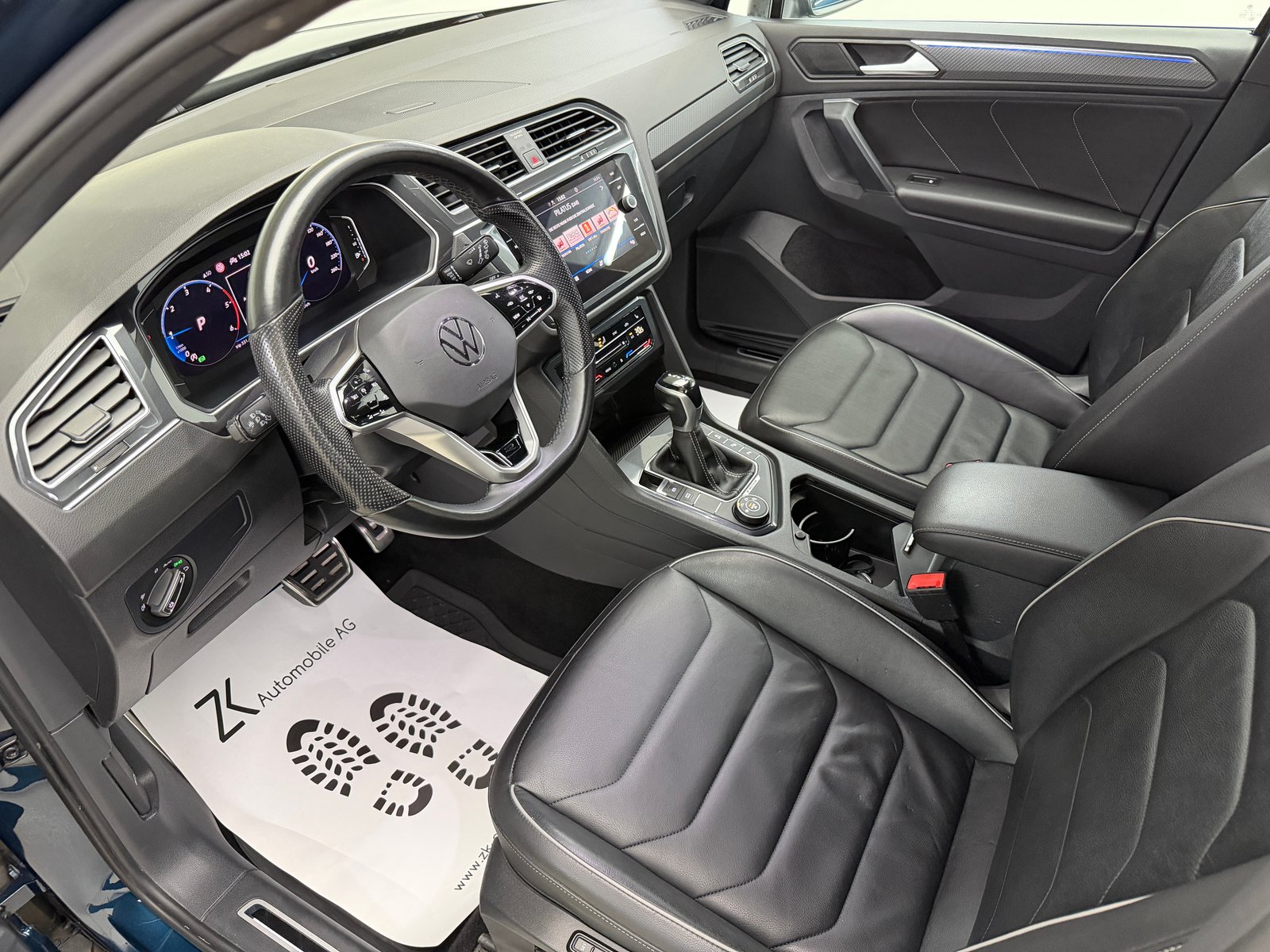 VW Tiguan 2.0 TDI SCR R-Line 200PS NIGHTSHADE BLUE 4Motion D, Diesel, Occasion / Utilisé, Automatique - 7