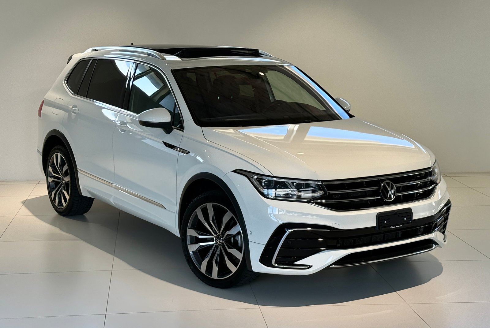 VW Tiguan Allspace 2.0TSI R-Line 4Motion DSG**CH-FAHRZEUG**P