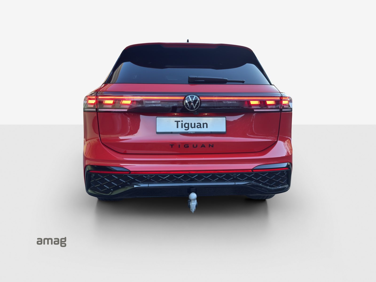 VW Tiguan R-Line, Full-Hybrid Petrol/Electric, Second hand / Used, Automatic - 4