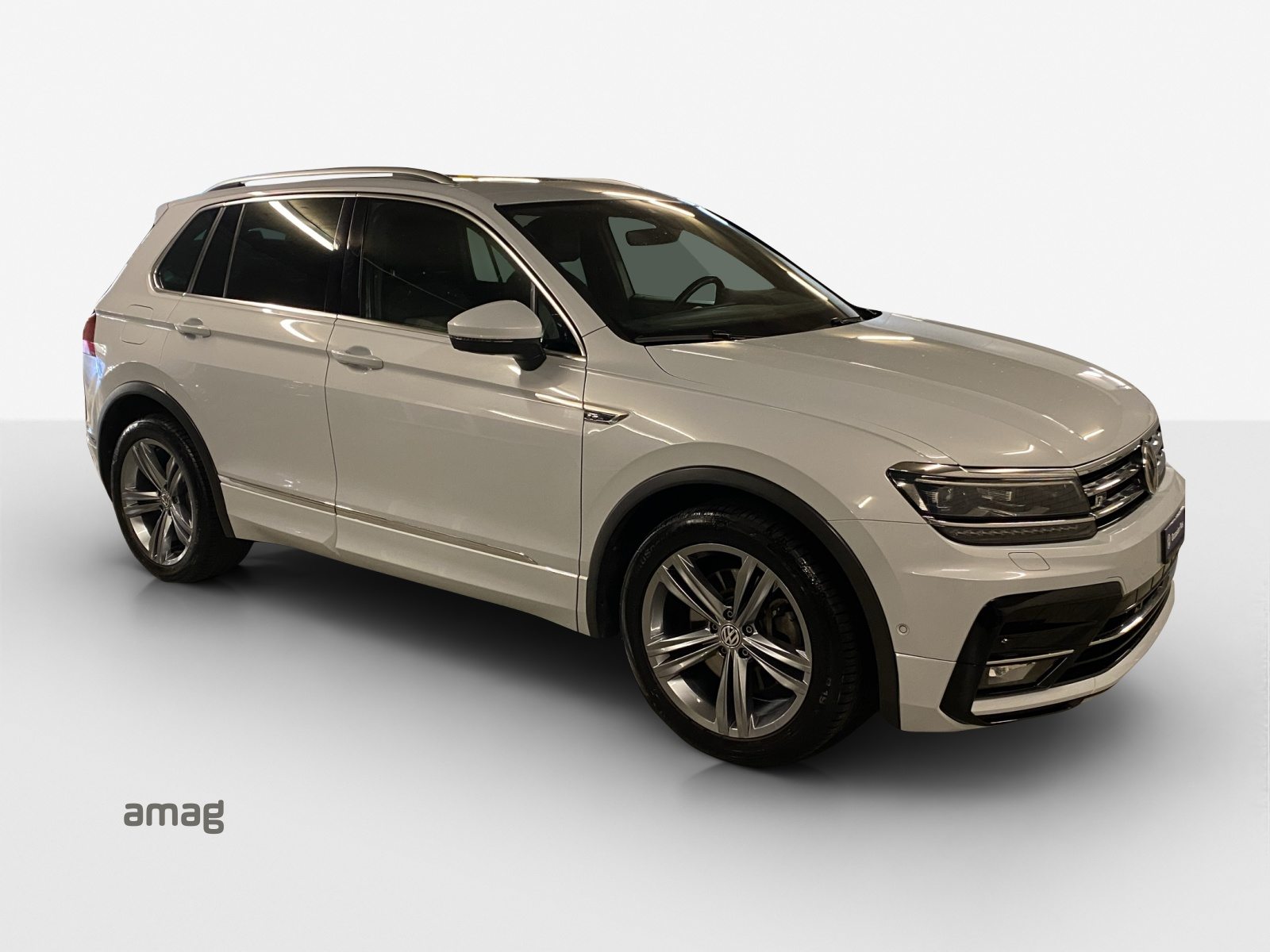 VW Tiguan Highline, Benzin, Occasion / Gebraucht, Automatik - 6