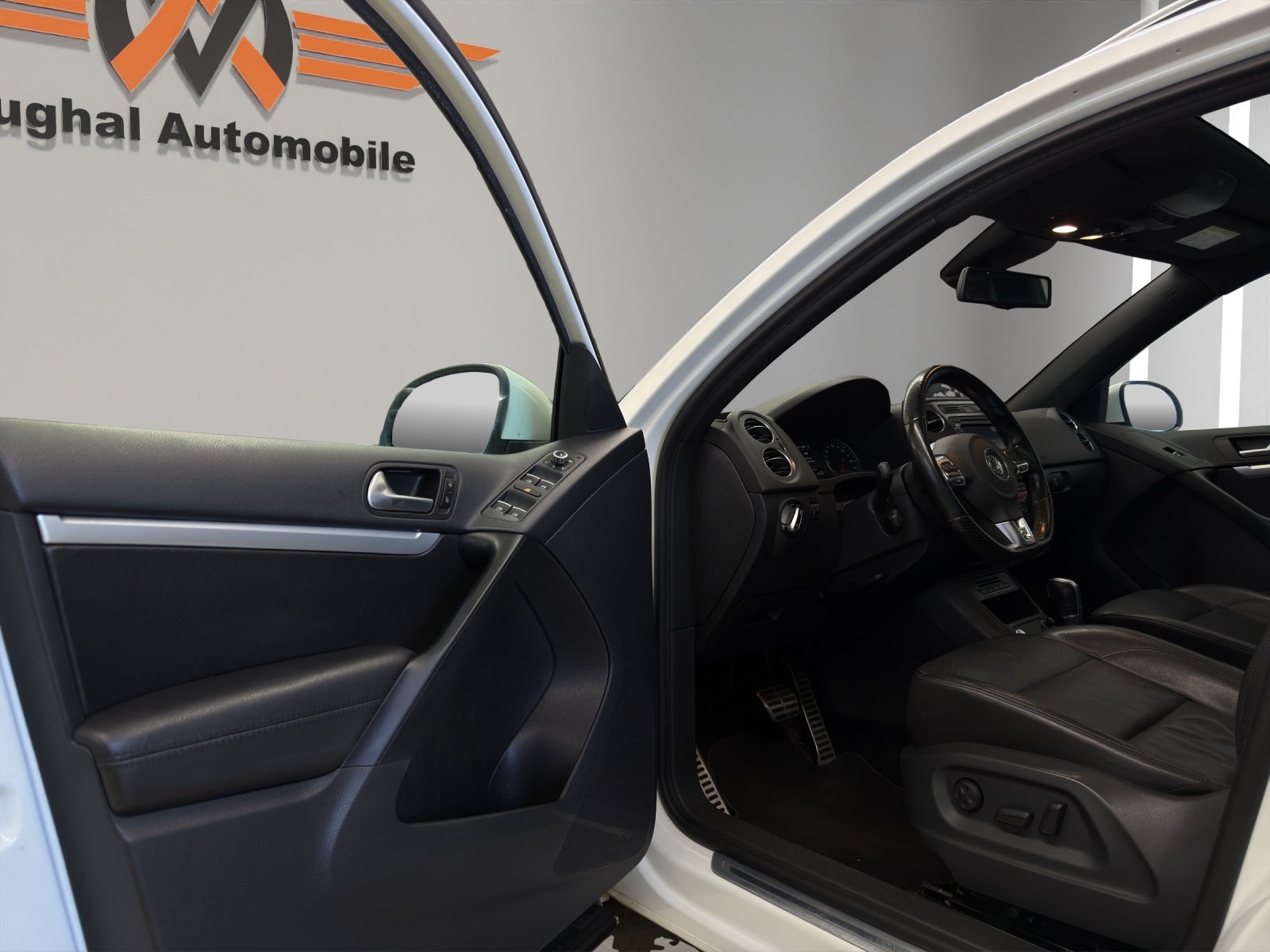 VW Tiguan 2.0 TSI SportStyle 4Motion DSG, Essence, Occasion / Utilisé, Automatique - 7
