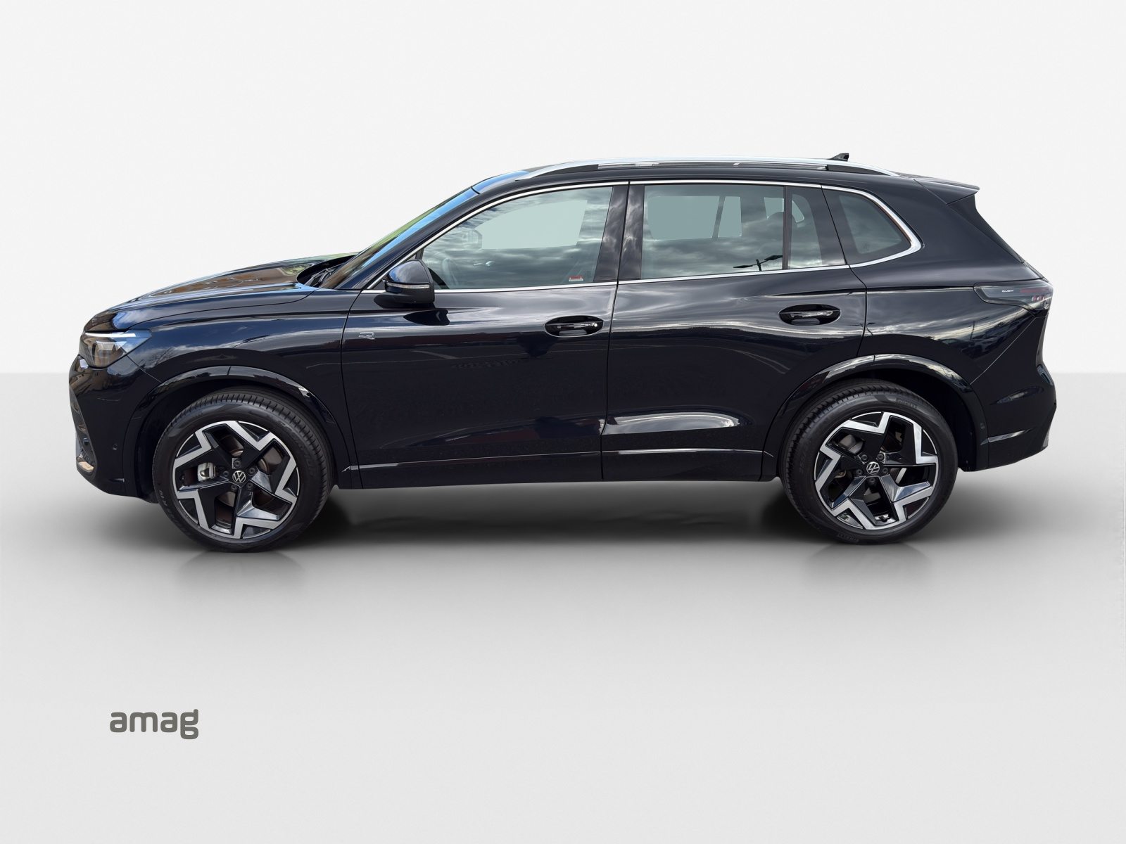 VW Tiguan R-Line, Diesel, Occasion / Gebraucht, Automatik - 2