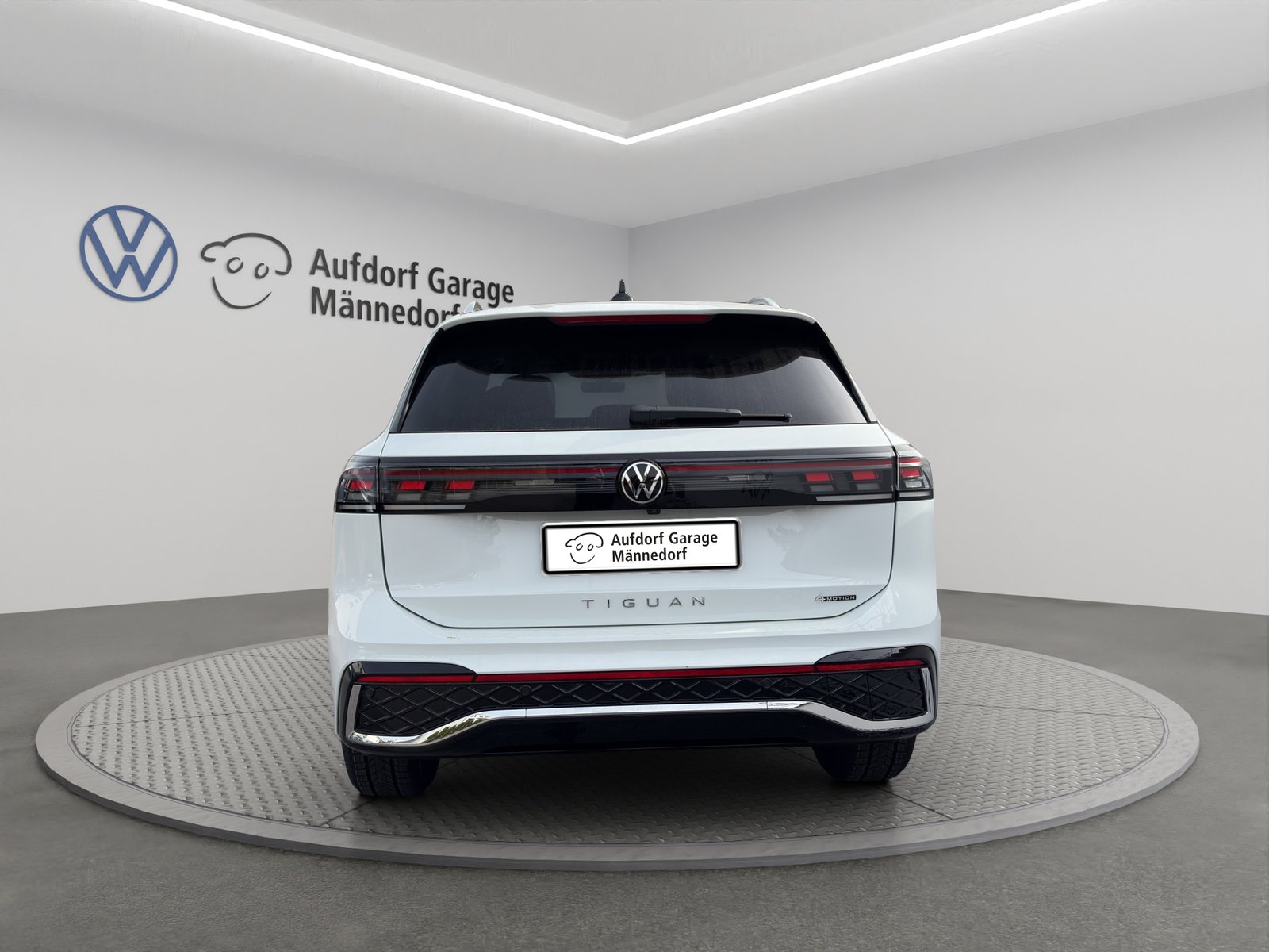 VW Tiguan 2.0 TSI DSG R-Line 4Motion, Benzin, Occasion / Gebraucht, Automatik - 5
