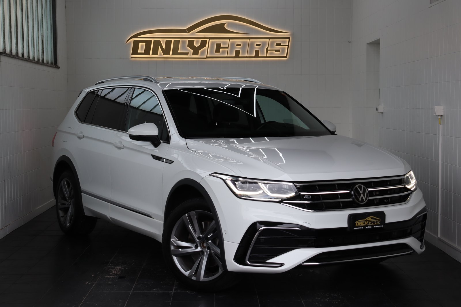 VW Tiguan Allspace 2.0 TDI SCR R-Line 4Motion DSG