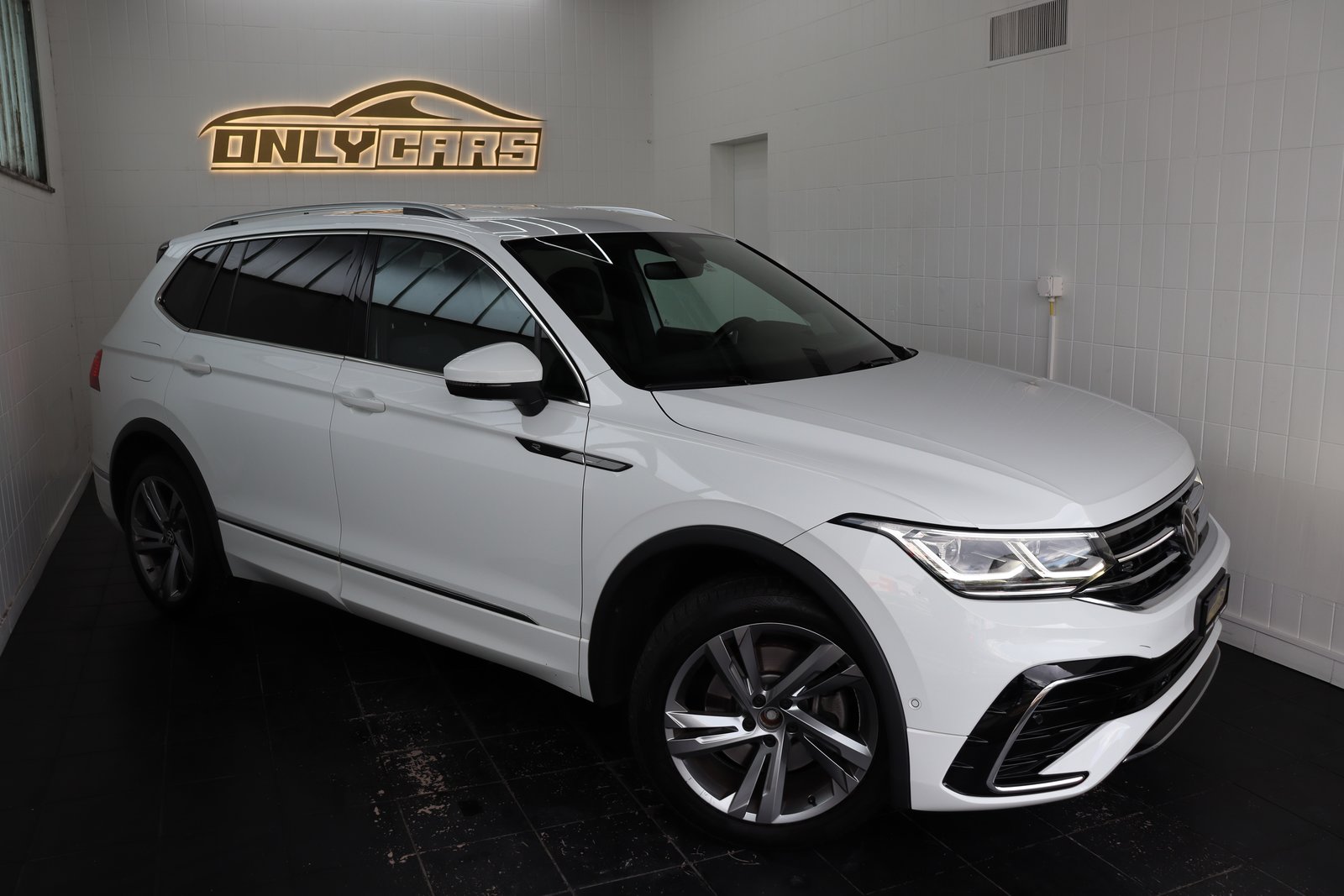 VW Tiguan Allspace 2.0 TDI SCR R-Line 4Motion DSG, Diesel, Occasion / Gebraucht, Automatik - 5