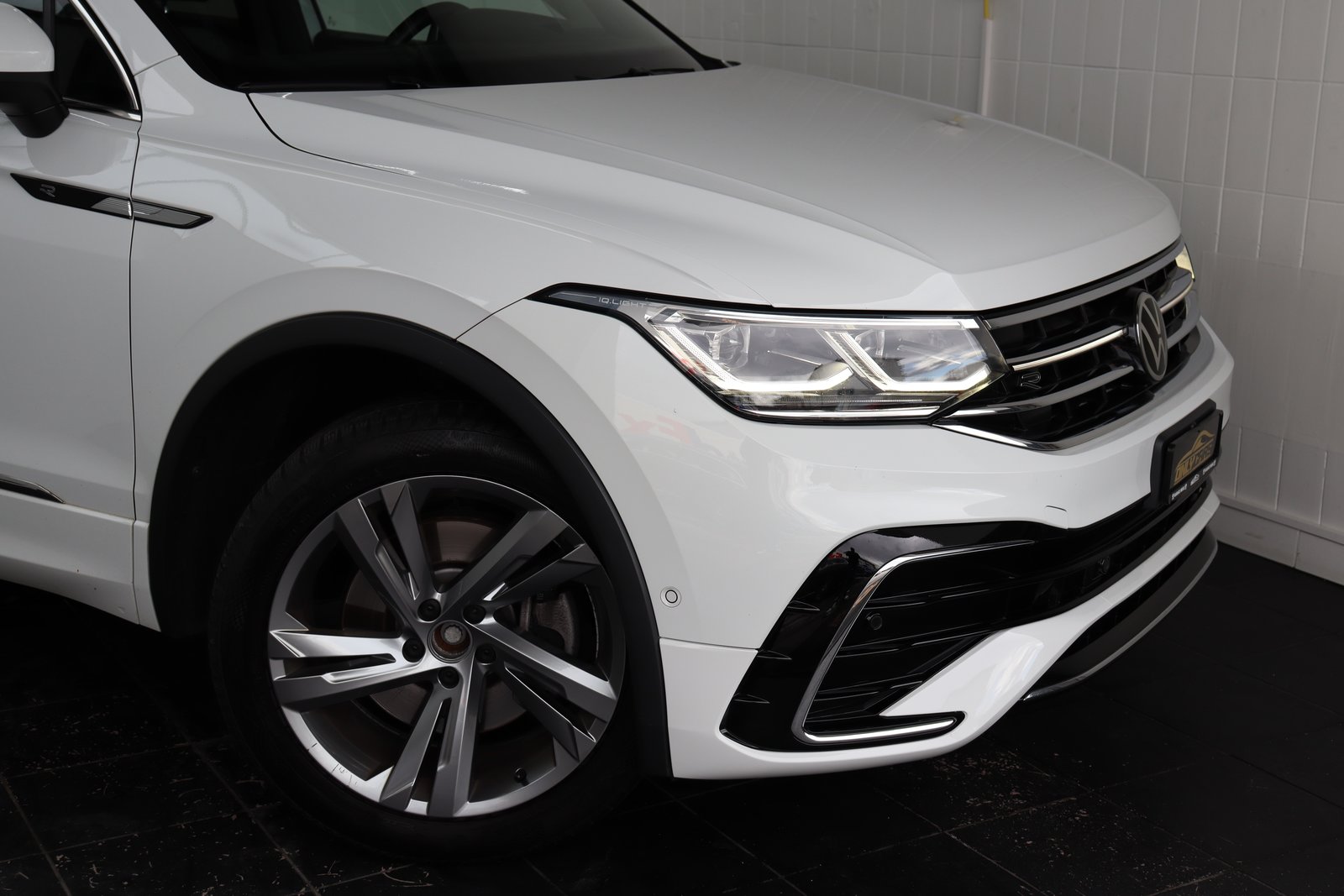 VW Tiguan Allspace 2.0 TDI SCR R-Line 4Motion DSG, Diesel, Occasion / Gebraucht, Automatik - 6