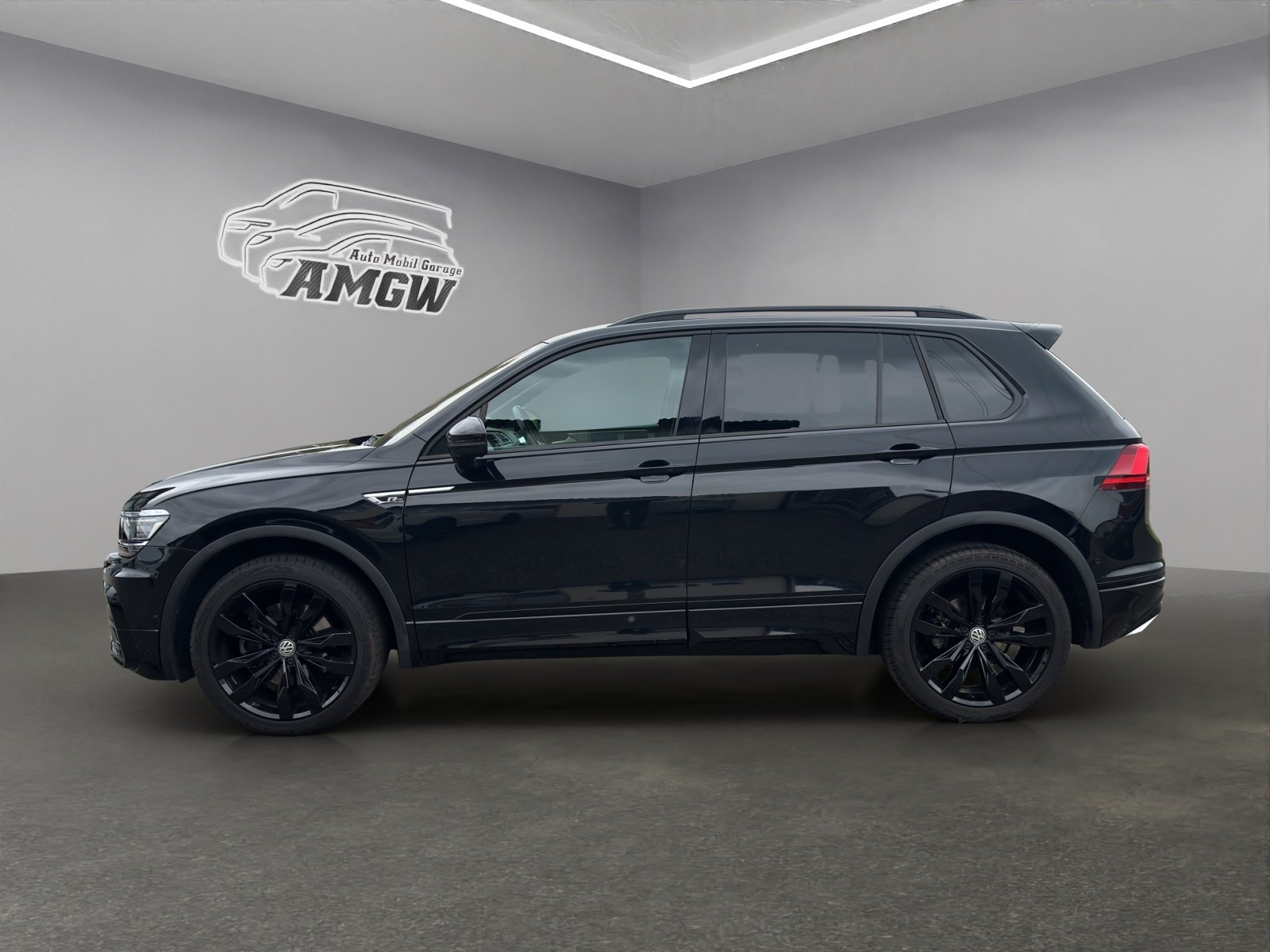 VW Tiguan Geländewagen 2.0 TSI Highline DSG