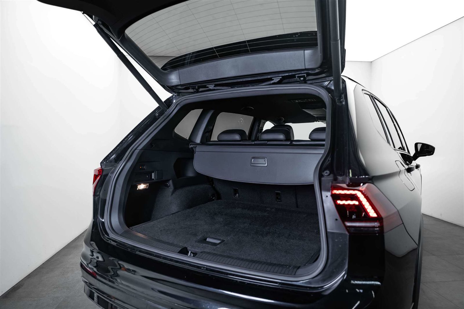 VW Tiguan Allspace 2.0 TDI SCR Highline 4MotionDSG, Diesel, Occasion / Gebraucht, Automatik - 6