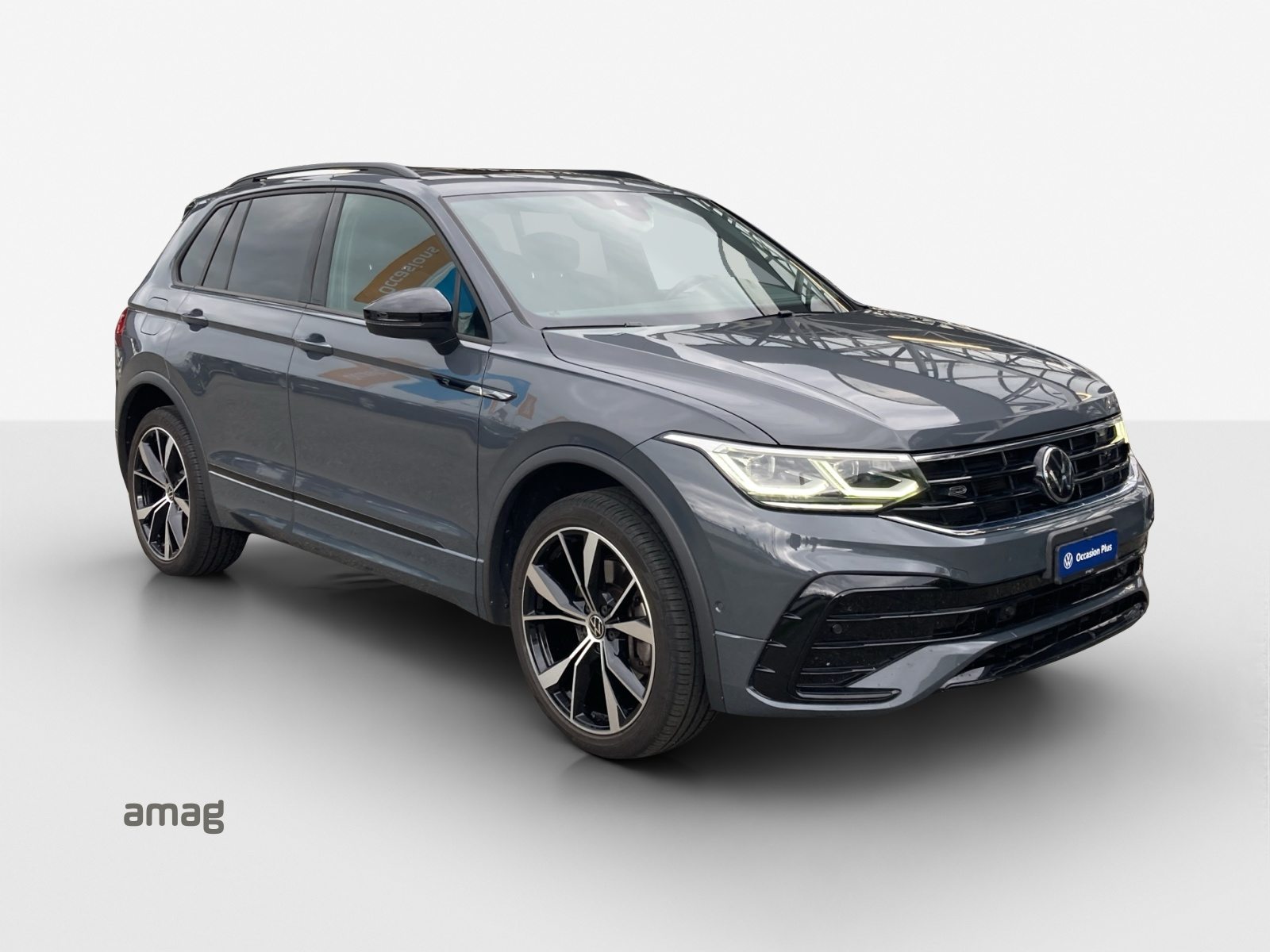 VW Tiguan R-Line, Benzin, Occasion / Gebraucht, Automatik - 6