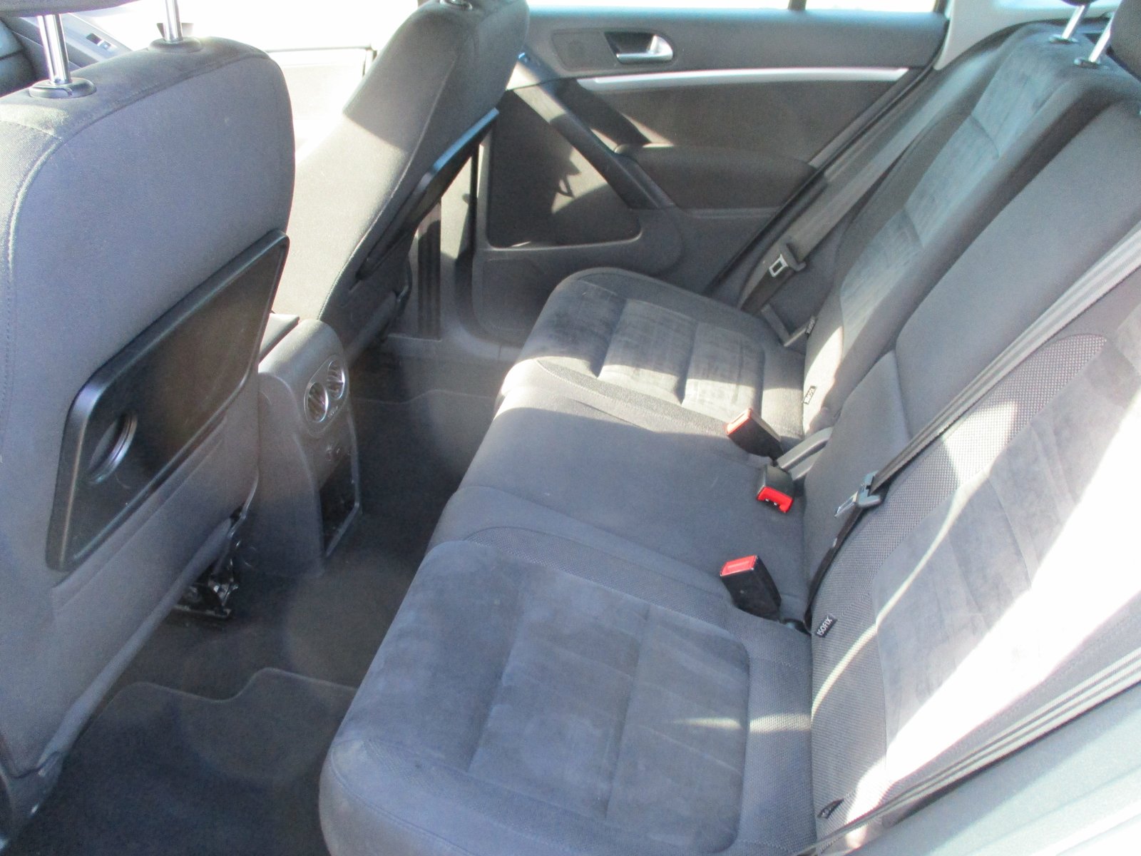 VW Tiguan 2.0 TSI R-Line Design 4Motion DSG, Benzin, Occasion / Gebraucht, Automatik - 7