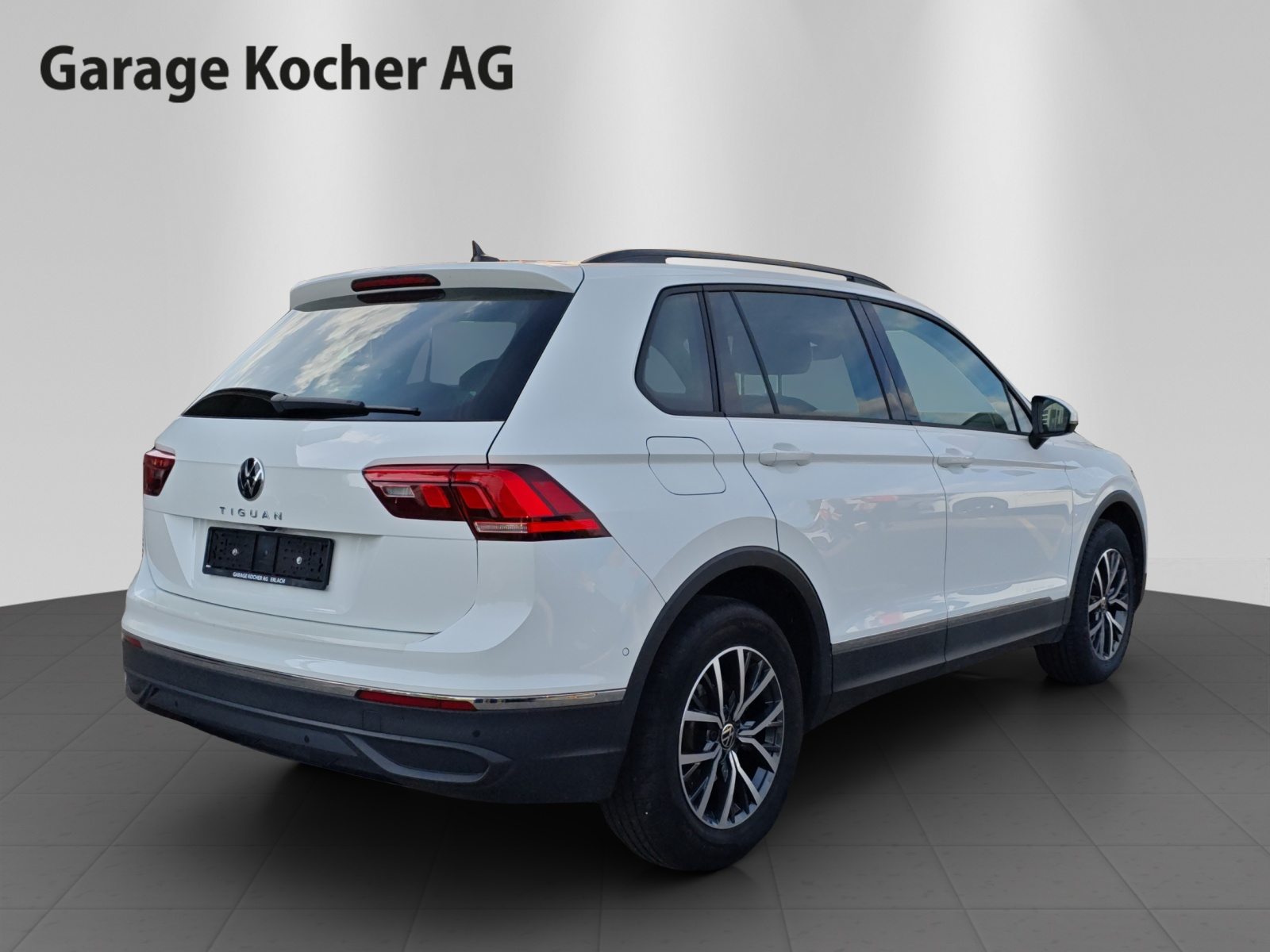 VW Tiguan Life, Essence, Occasion / Utilisé, Automatique - 6