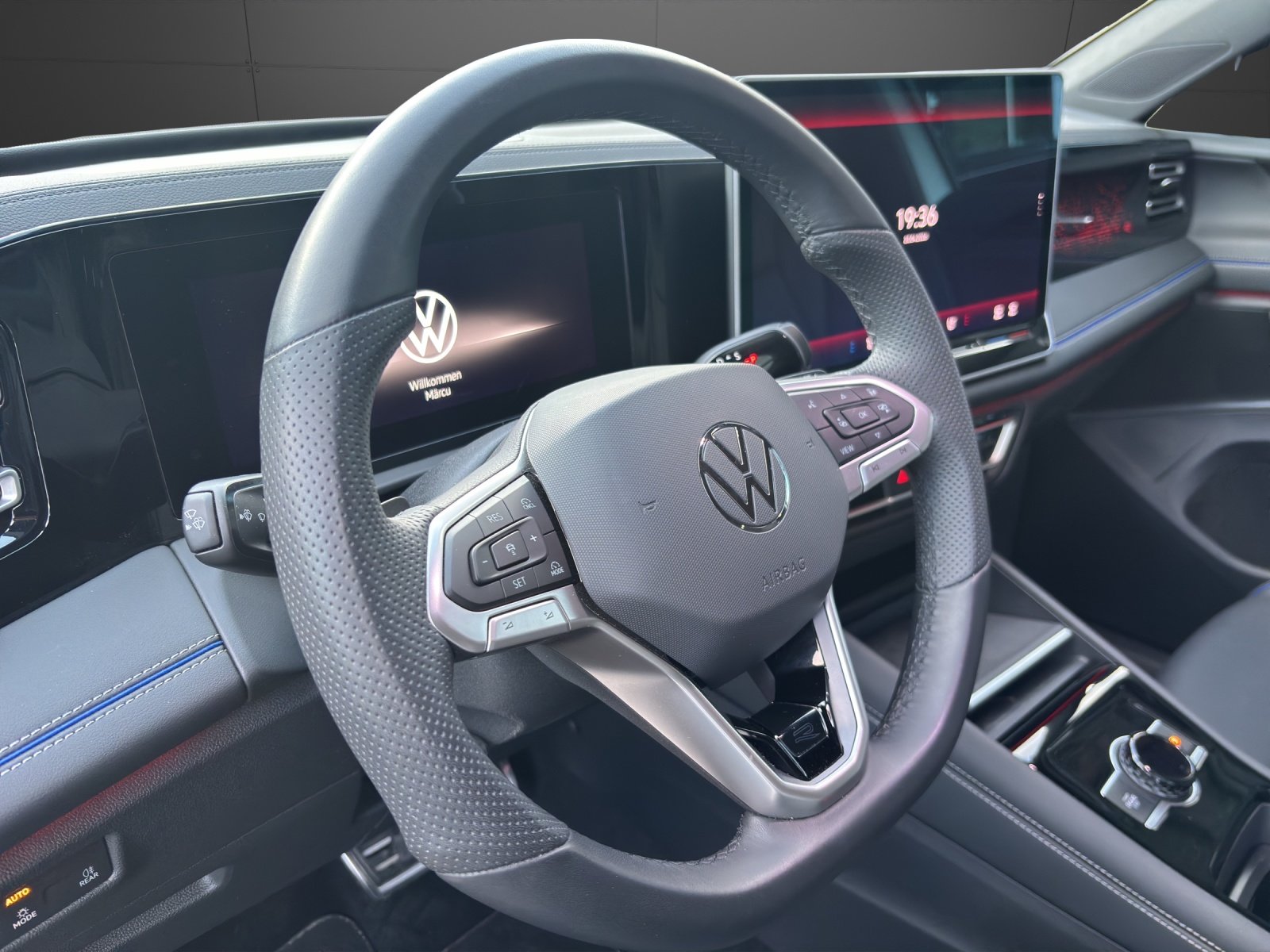 VW Tiguan 2.0 TDI SCR R-Line 4Motion DSG, Diesel, Occasion / Utilisé, Automatique - 5