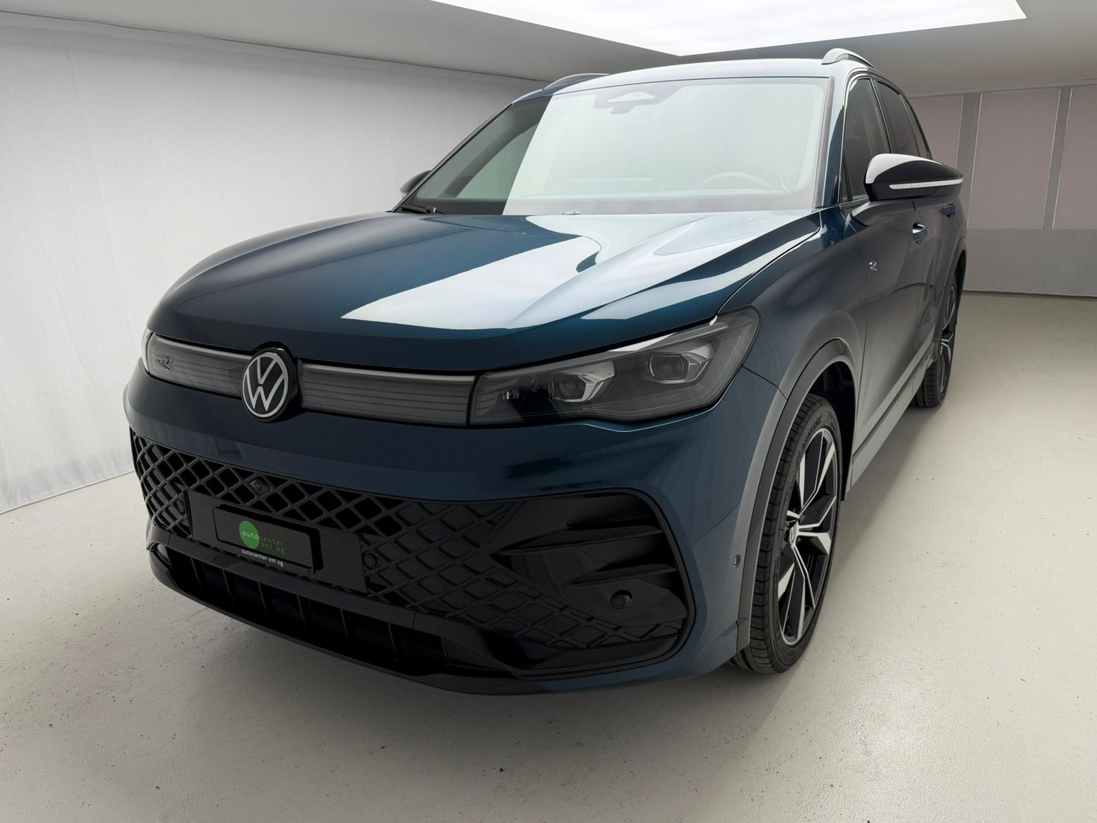 VW Tiguan 2.0 TSI DSG R-Line 4Motion, Essence, Occasion / Utilisé, Automatique - 2