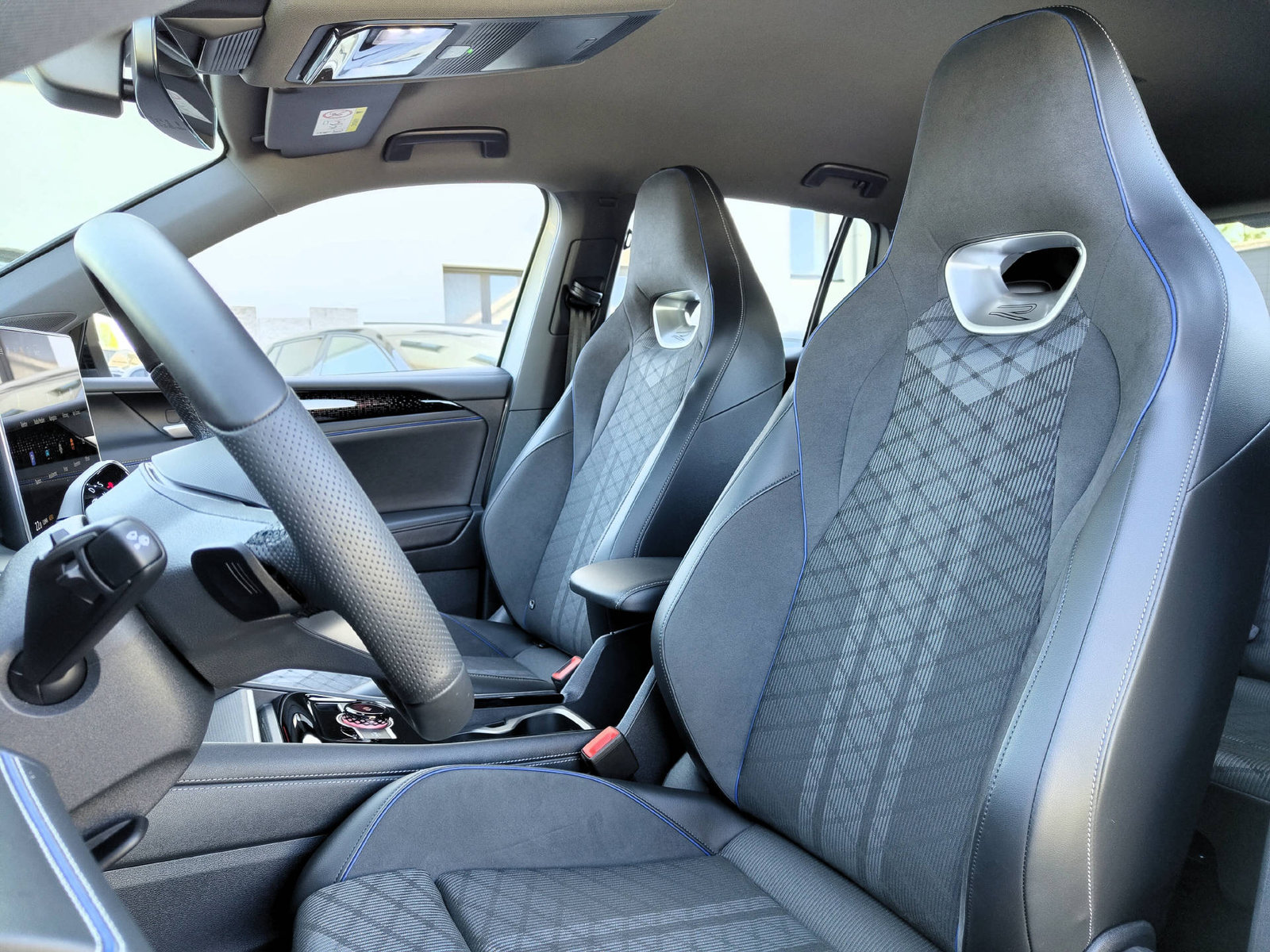 VW Tiguan 2.0 TSI R-Line DSG 4Motion, Essence, Occasion / Utilisé, Automatique - 6