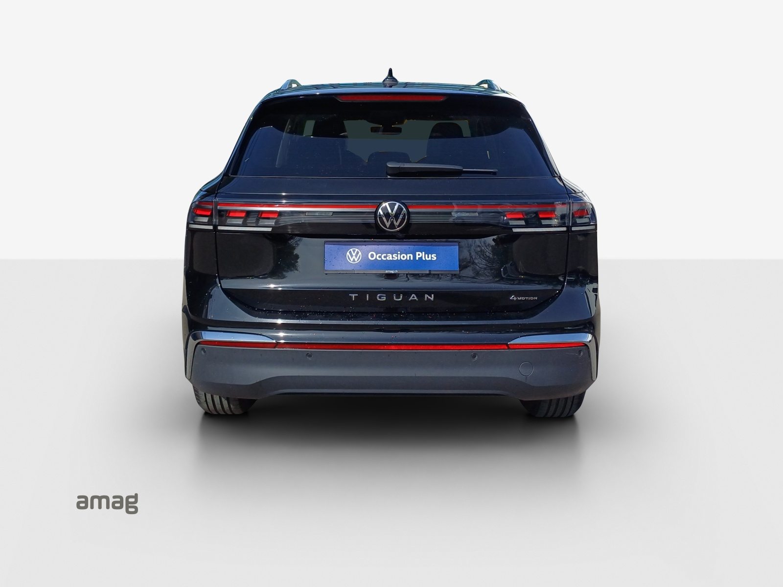 VW Tiguan Elegance, Petrol, Second hand / Used, Automatic - 4