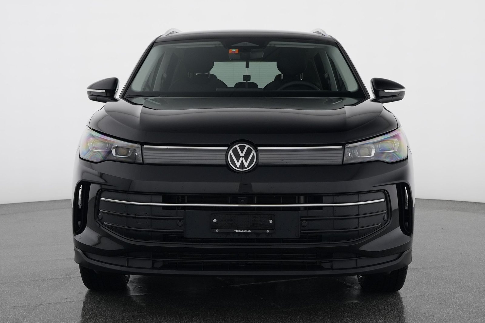 VW Tiguan 1.5 TSI evo2 mHEV United DSG, Mild-Hybrid Petrol/Electric, Second hand / Used, Automatic - 2
