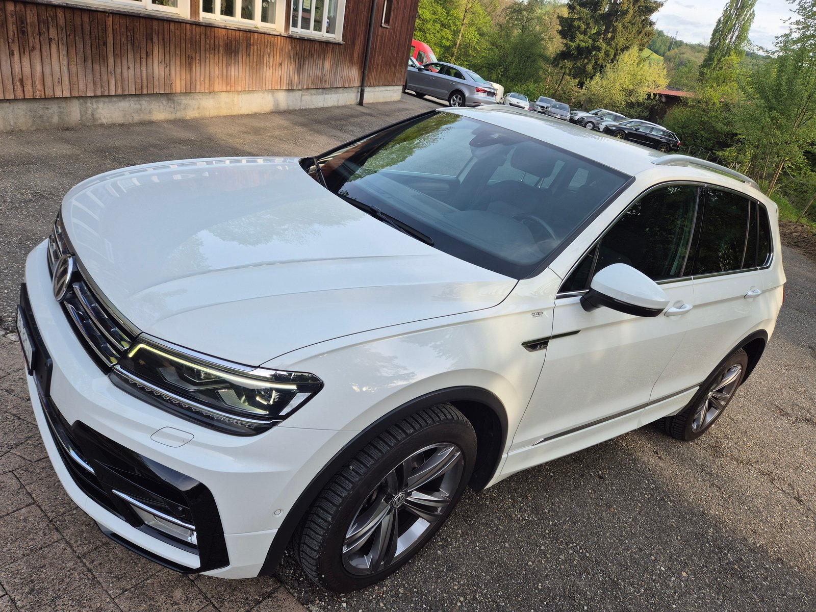 VW Tiguan 2.0TSI Highline 4Motion DSG, Essence, Occasion / Utilisé, Automatique - 2
