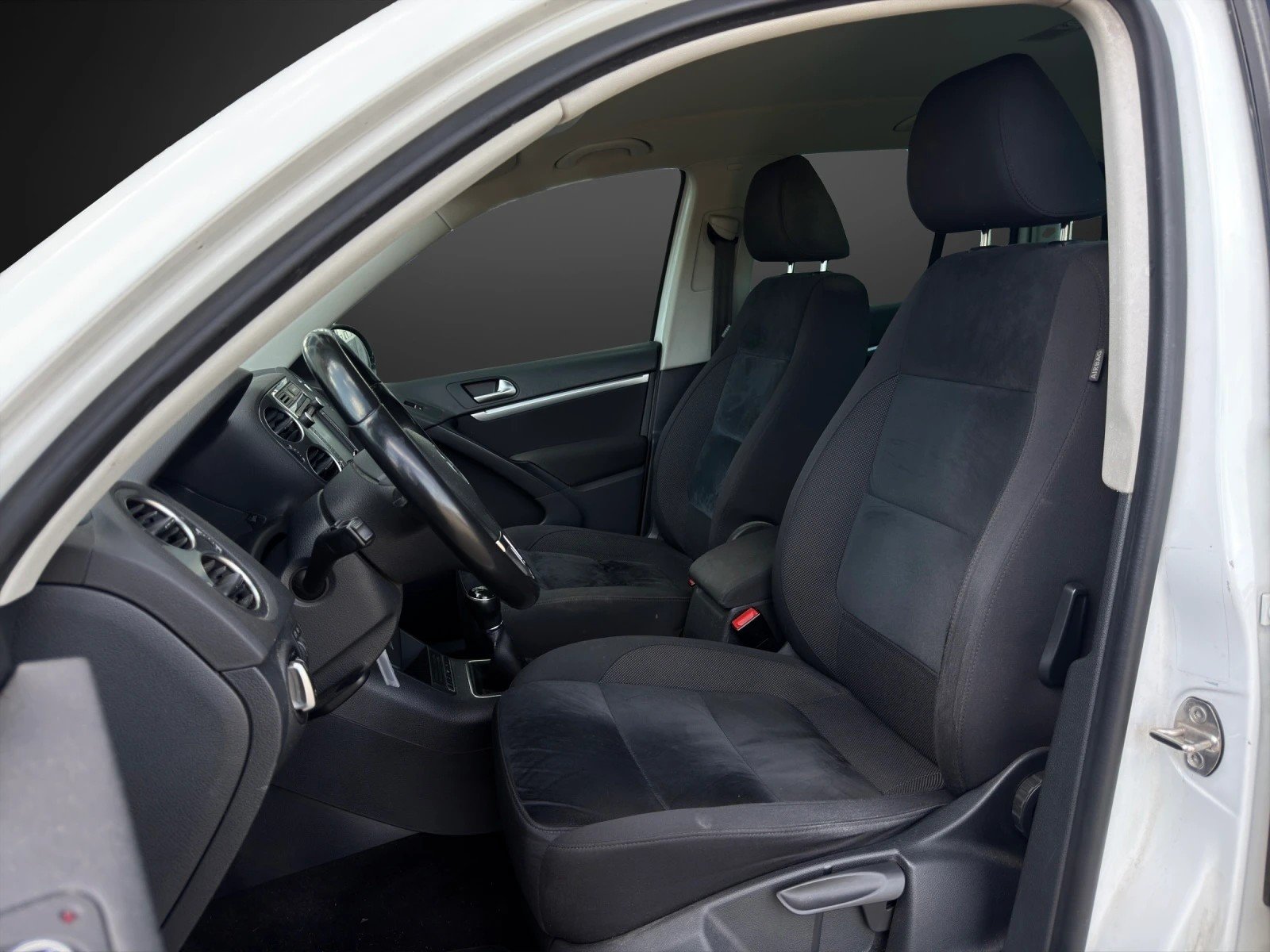 VW Tiguan 2.0 TDI BlueMotion SportStyle 4Motion, Diesel, Occasion / Gebraucht, Handschaltung - 7