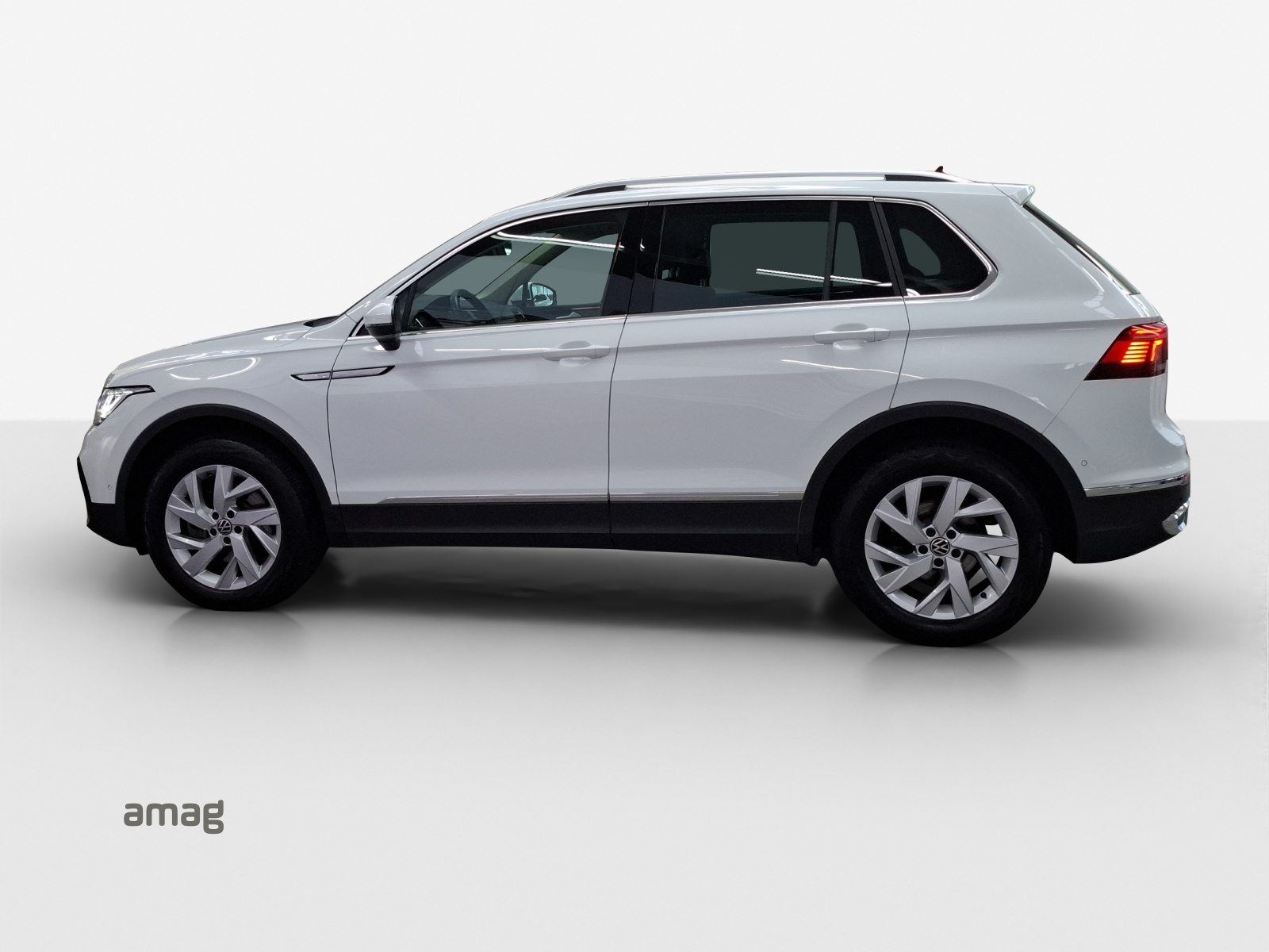 VW Tiguan Elegance, Diesel, Occasioni / Usate, Automatico - 2