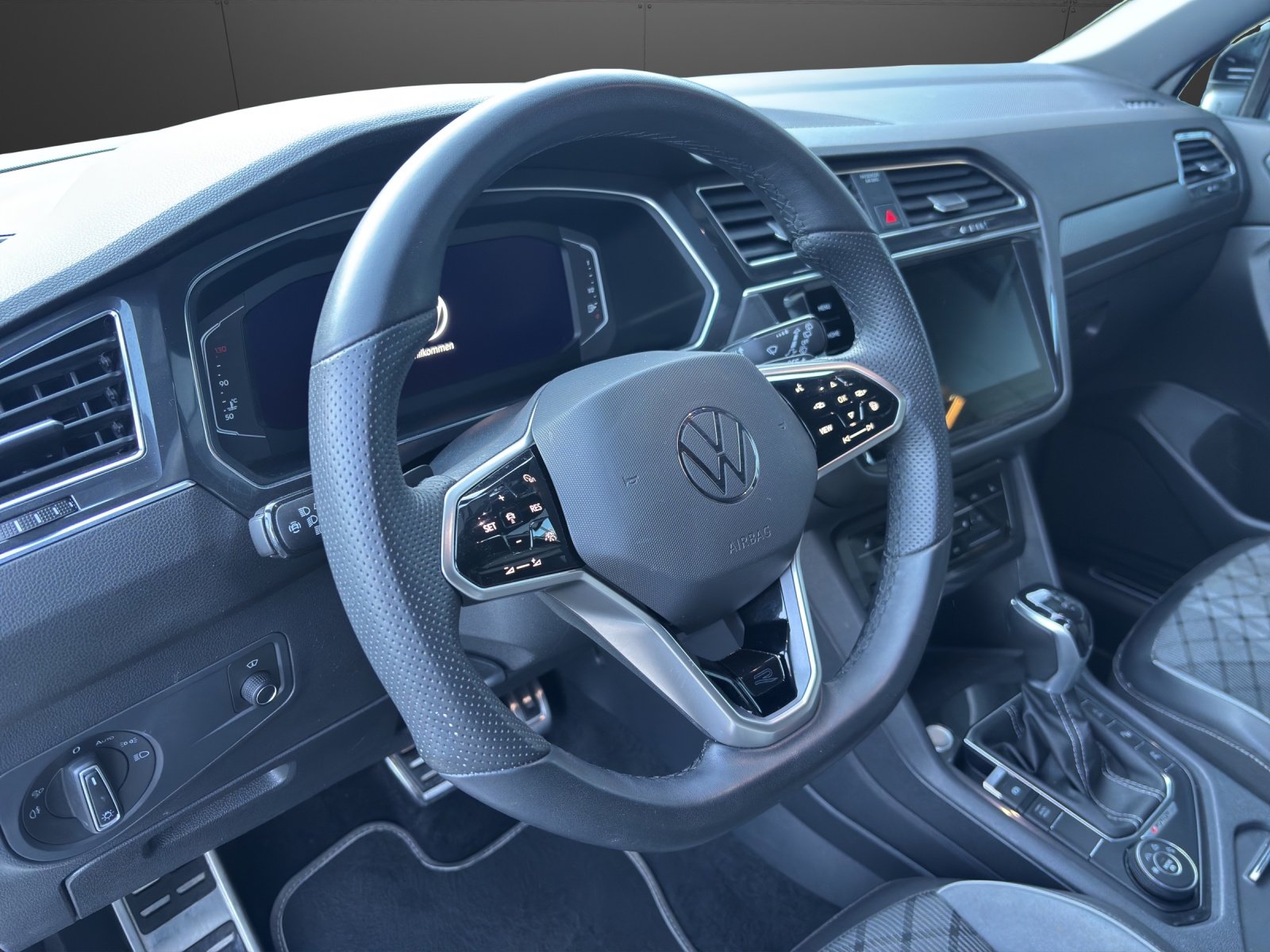 VW Tiguan Allspace 2.0TSI R-Line 4Motion DSG, Benzina, Occasioni / Usate, Automatico - 4