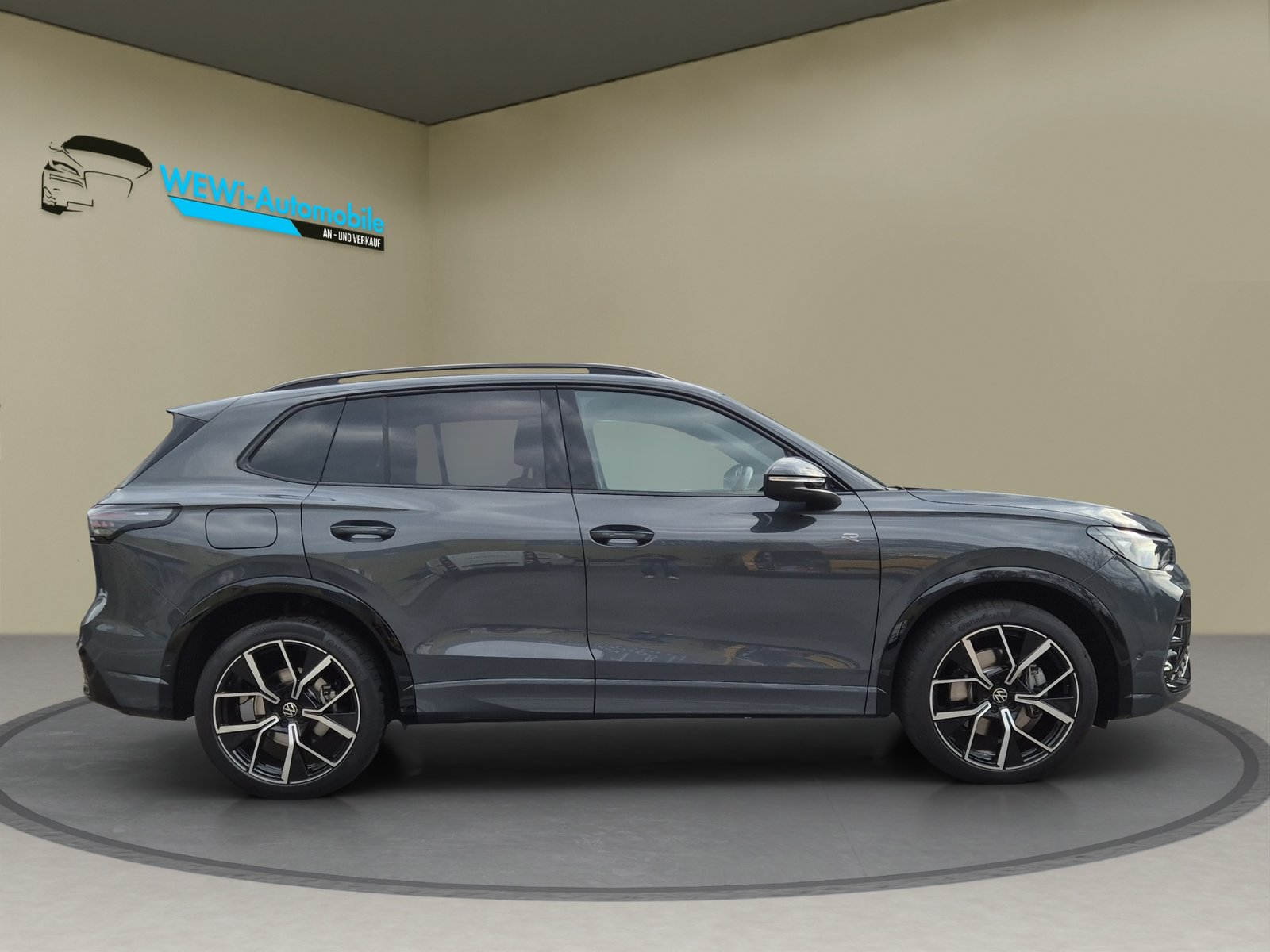 VW Tiguan 2.0 TSI DSG R-Line 4Motion, Essence, Occasion / Utilisé, Automatique - 2