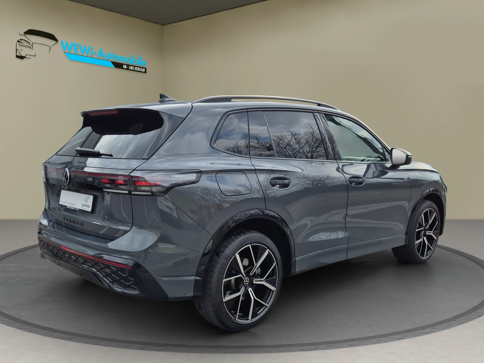 VW Tiguan 2.0 TSI DSG R-Line 4Motion, Essence, Occasion / Utilisé, Automatique - 3