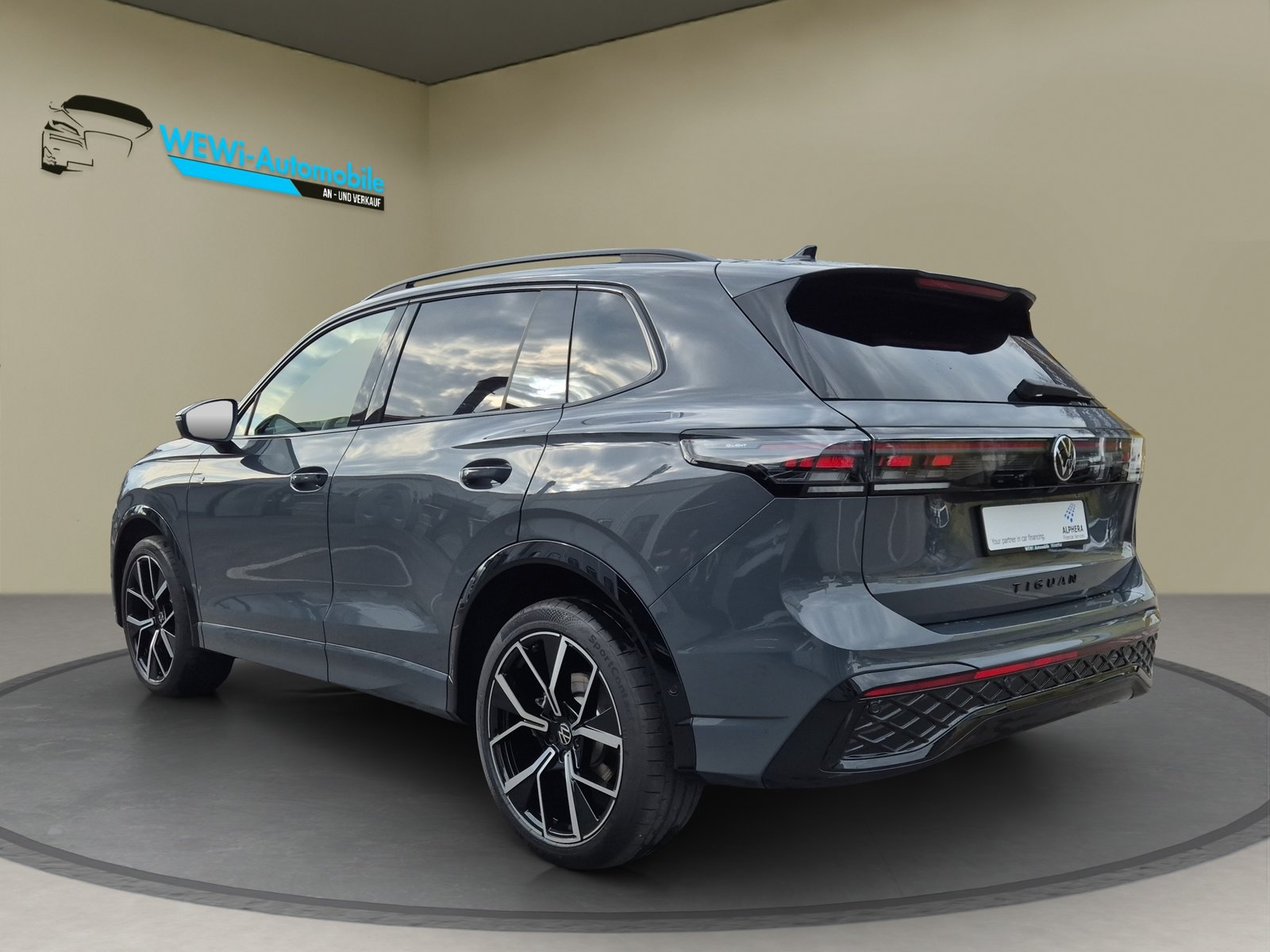 VW Tiguan 2.0 TSI DSG R-Line 4Motion, Essence, Occasion / Utilisé, Automatique - 5