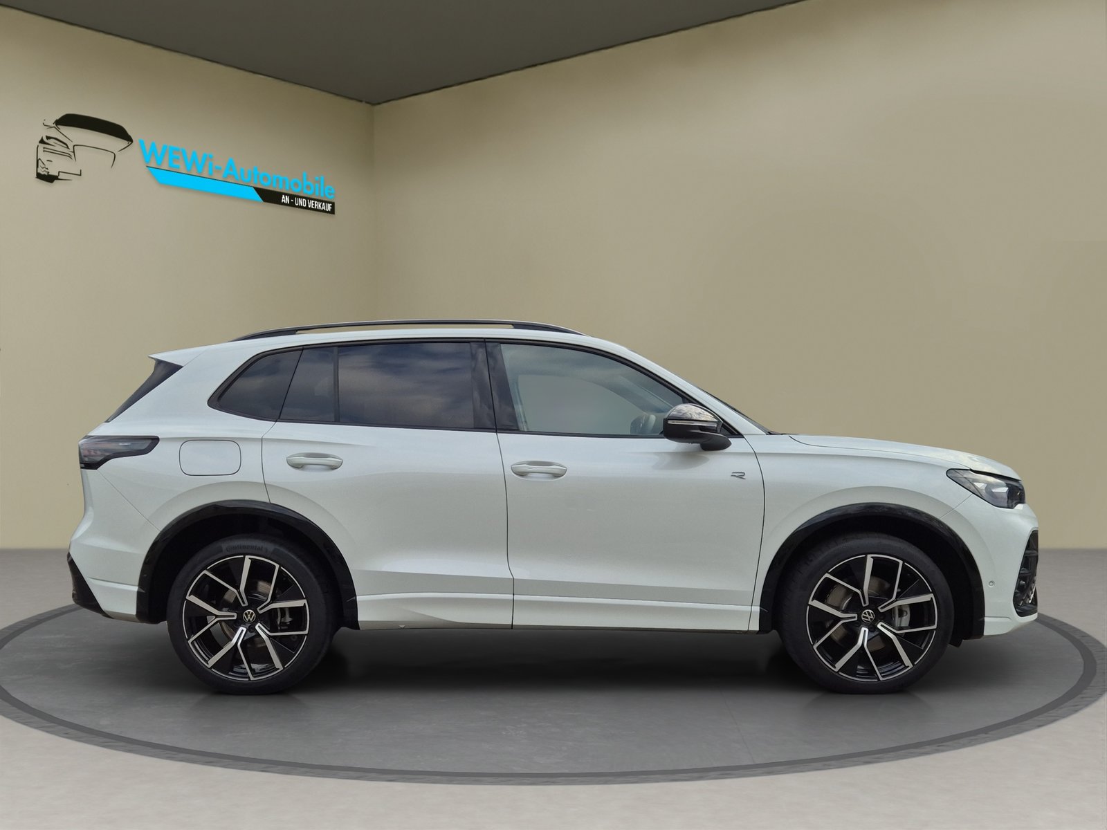 VW Tiguan 2.0 TSI DSG R-Line 4Motion, Benzin, Occasion / Gebraucht, Automatik - 2
