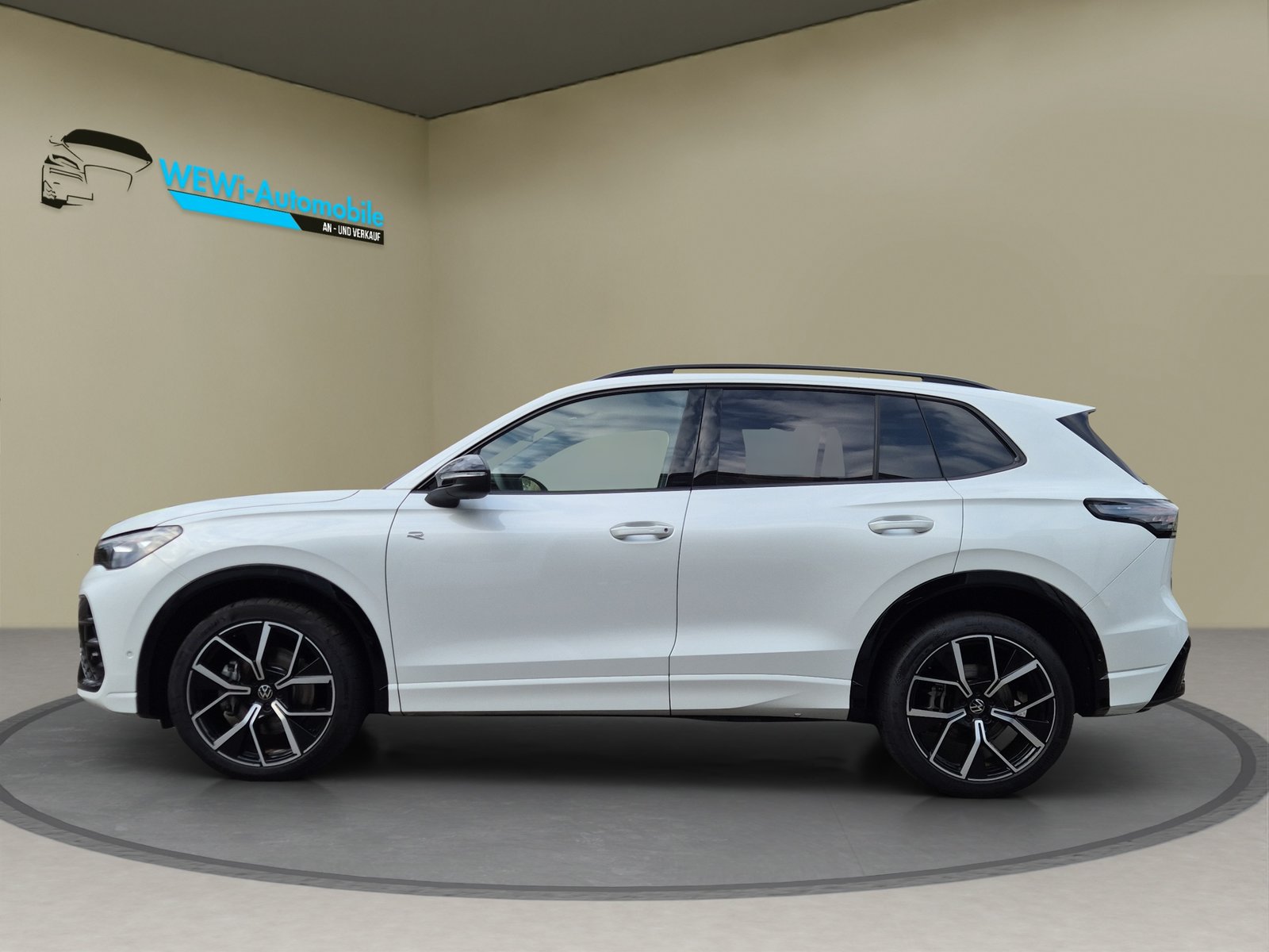 VW Tiguan 2.0 TSI DSG R-Line 4Motion, Benzin, Occasion / Gebraucht, Automatik - 6