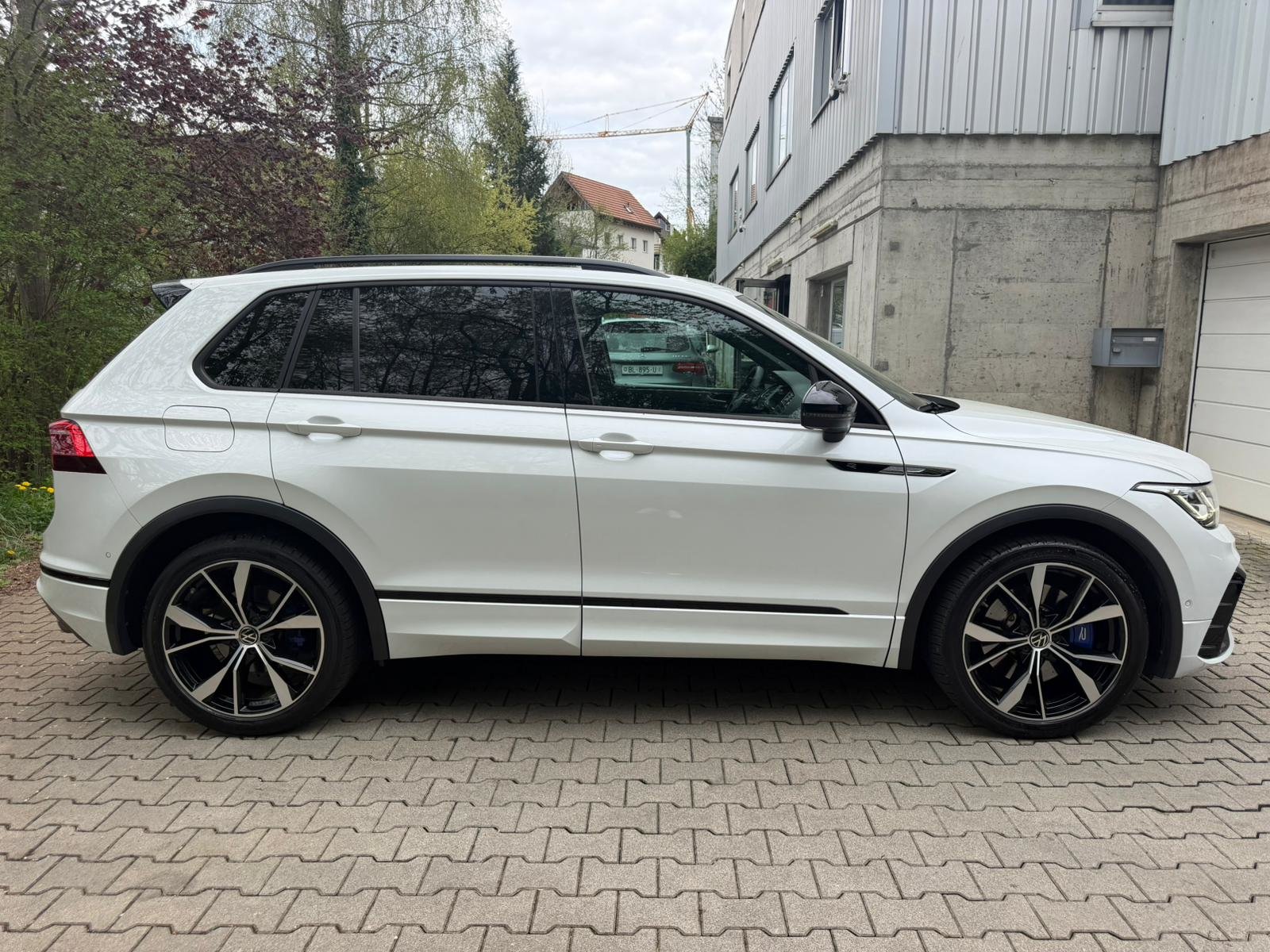 VW Tiguan 2.0TSI R 4Motion DSG, Essence, Occasion / Utilisé, Automatique - 7
