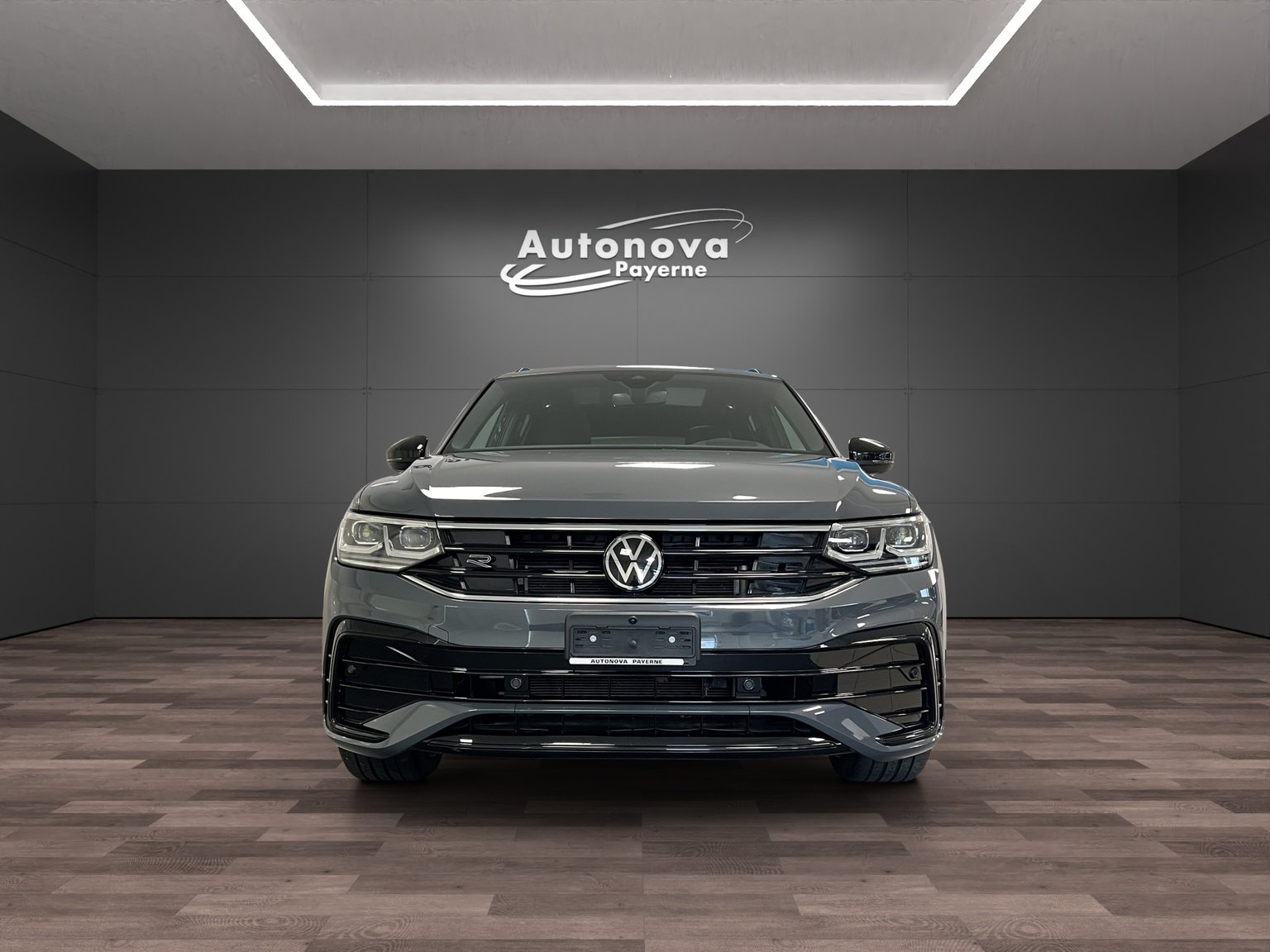 VW Tiguan 1.4TSI PHEV R-Line DSG, Plug-in-Hybrid Benzina/Elettrica, Occasioni / Usate, Automatico - 2