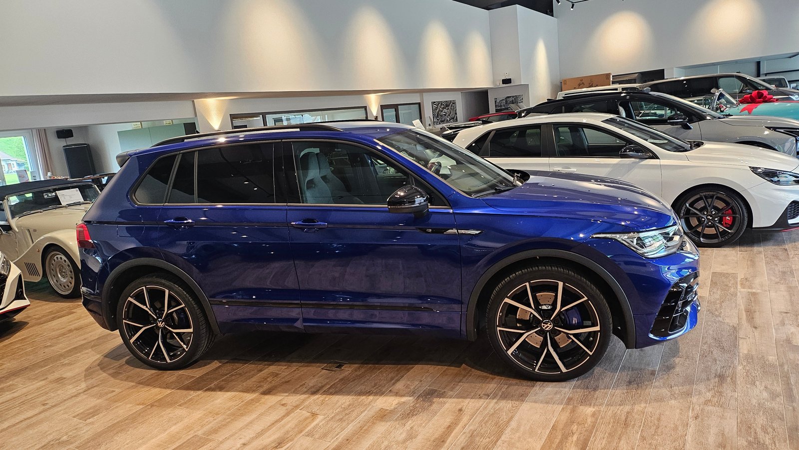 VW Tiguan 2.0TSI R 4Motion DSG, Essence, Occasion / Utilisé, Automatique - 7